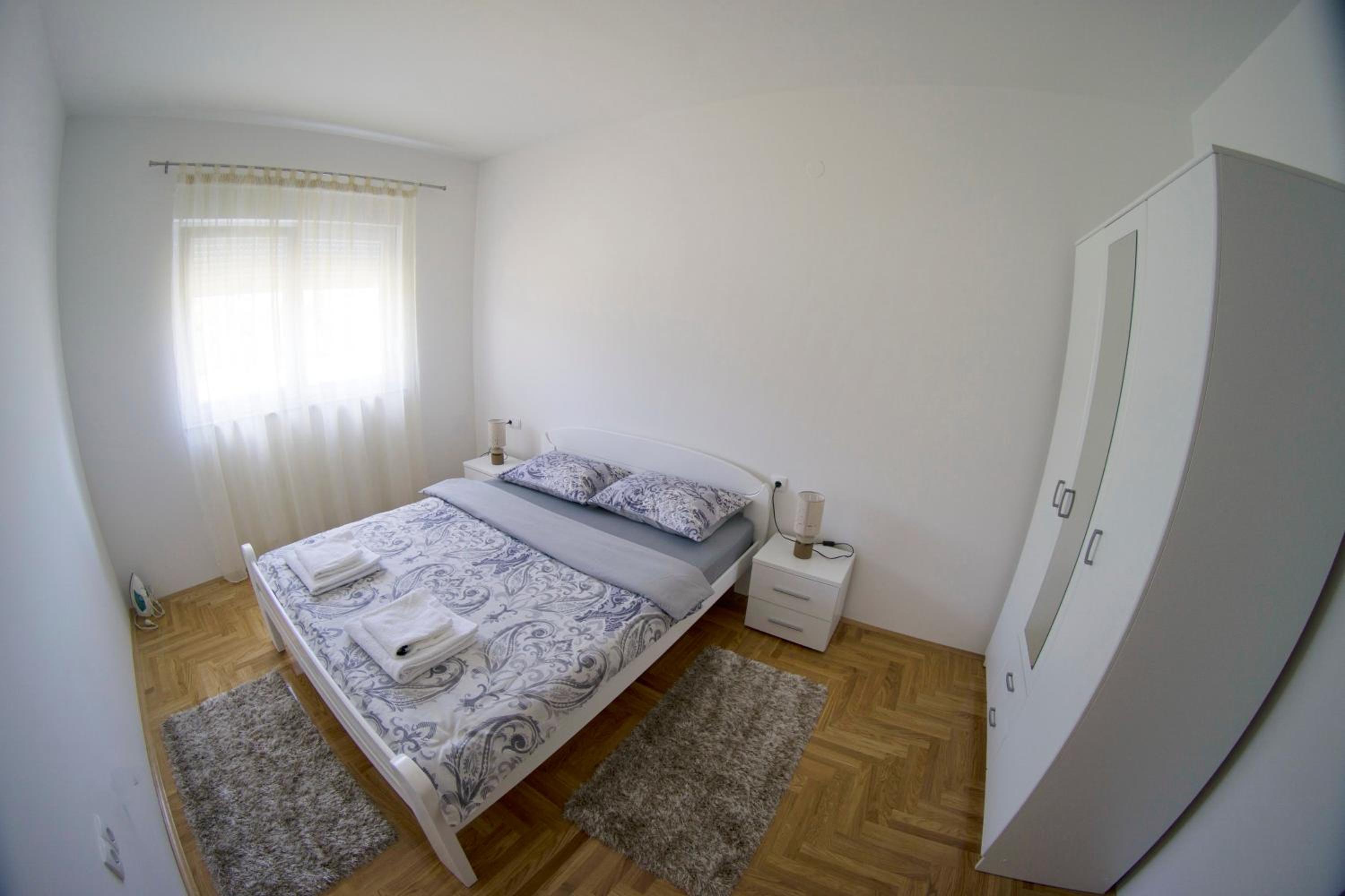 Apartman L&R view 4