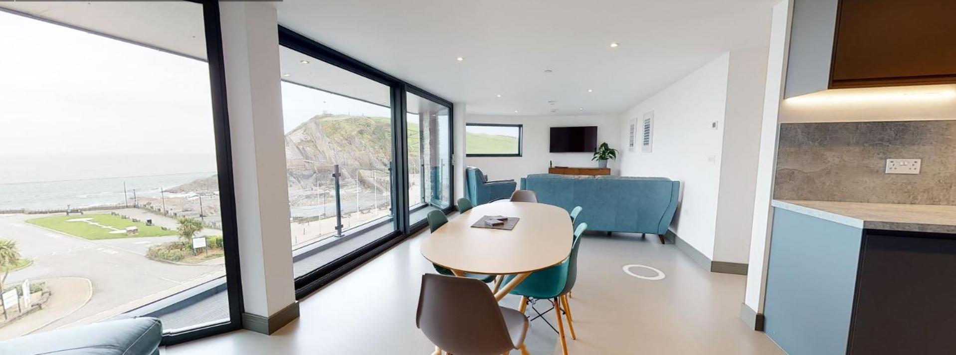 4 The View apartments Ilfracombe - Seafront, Parking, Lift, EV view 2