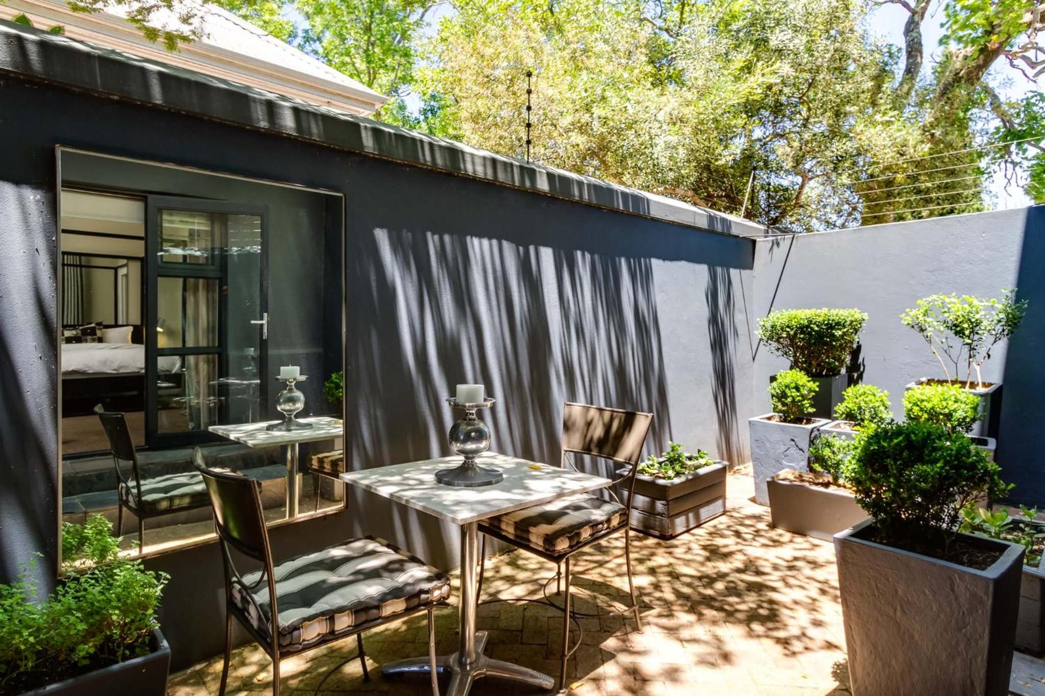 Life & Leisure Boutique Guesthouse