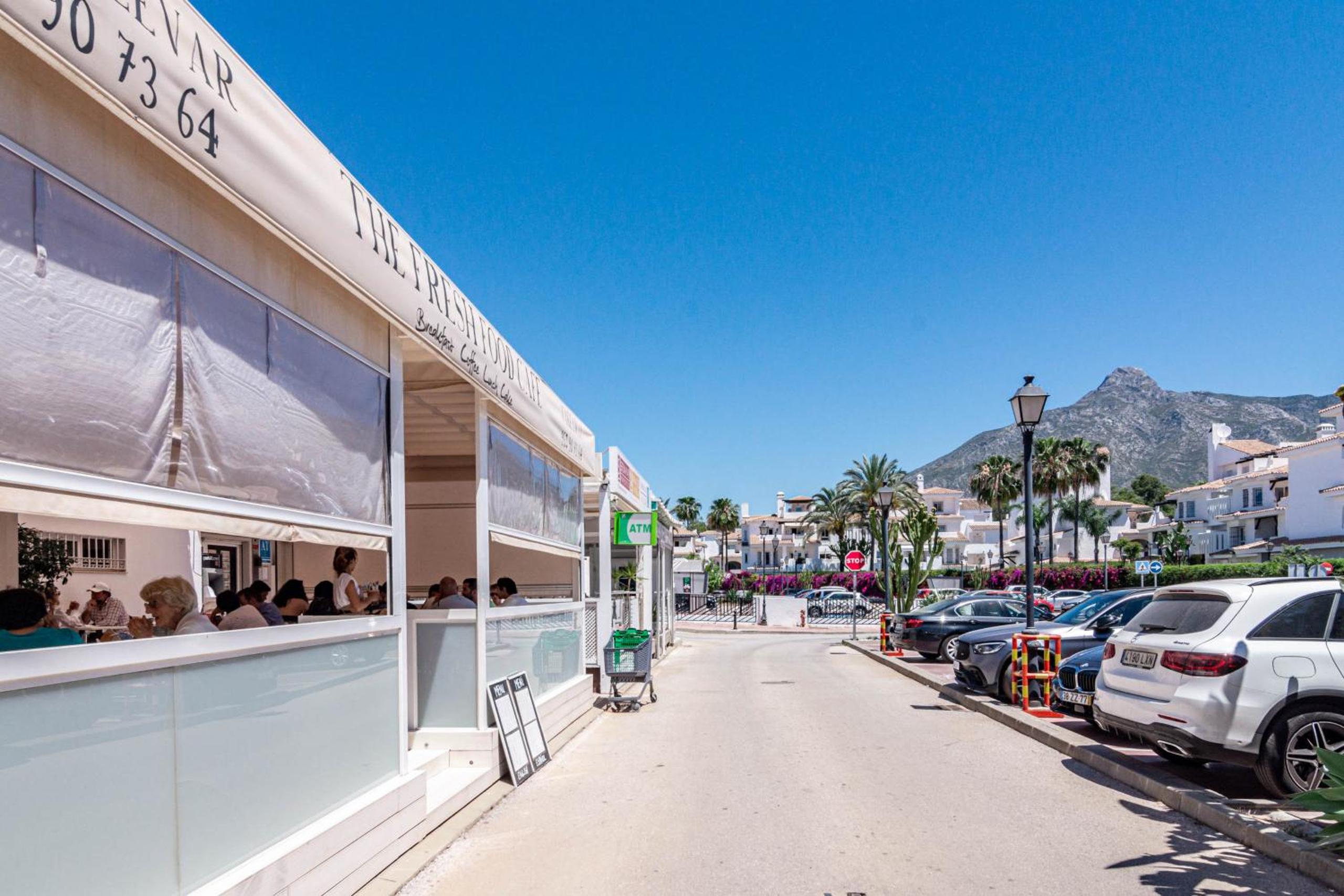 Spectacular 2 bedroom Penthouse in best location in Nueva Andalucia