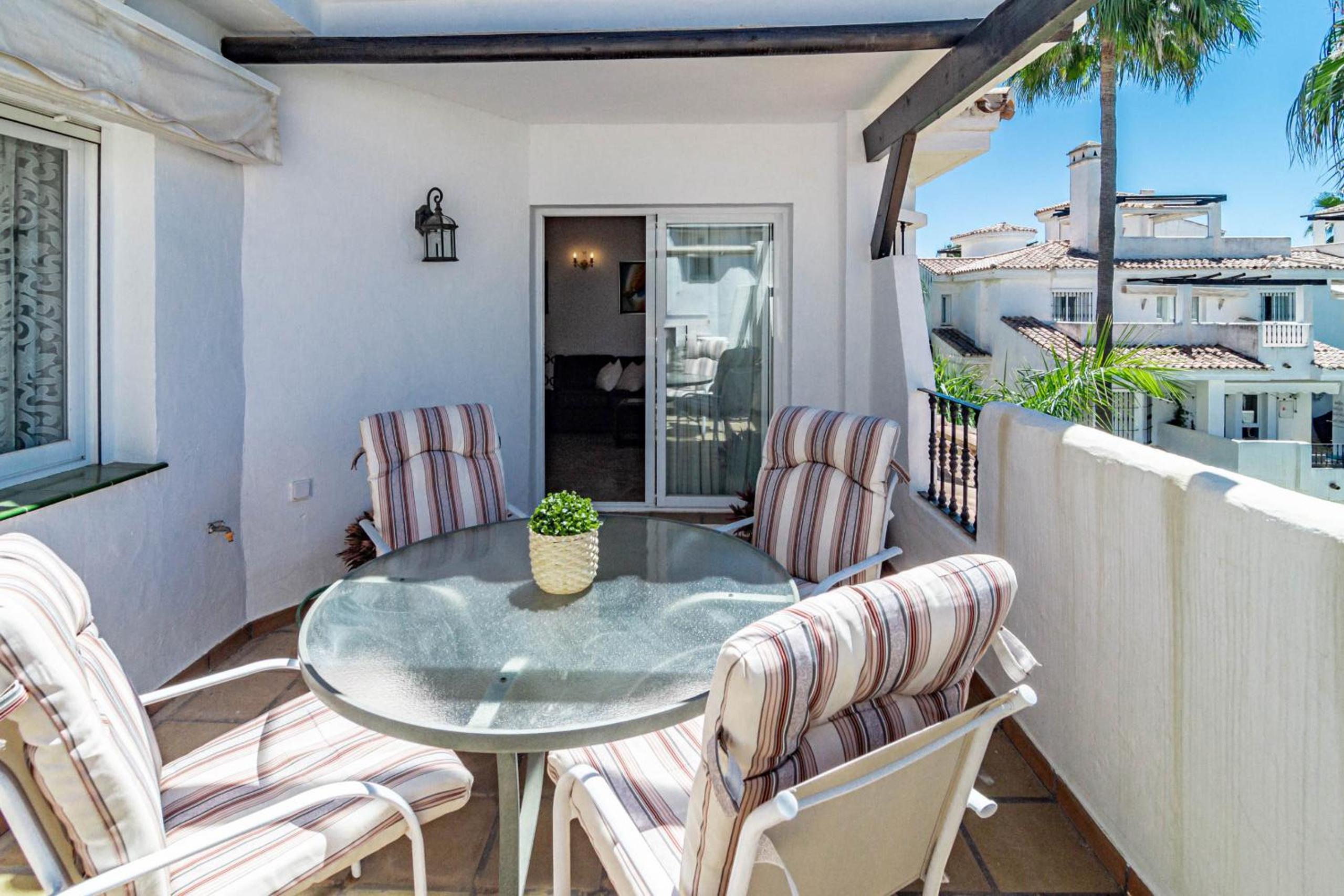 Spectacular 2 bedroom Penthouse in best location in Nueva Andalucia