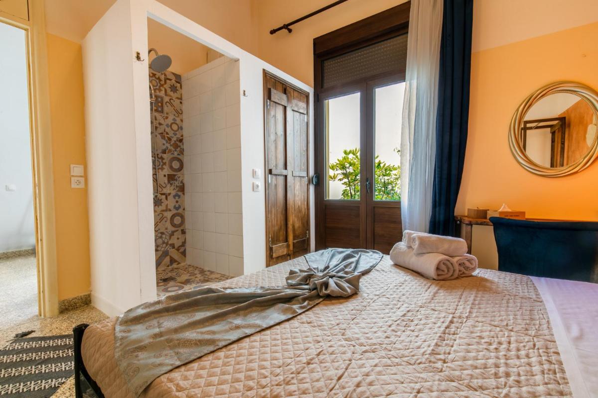 Mascot Traditional Guest House