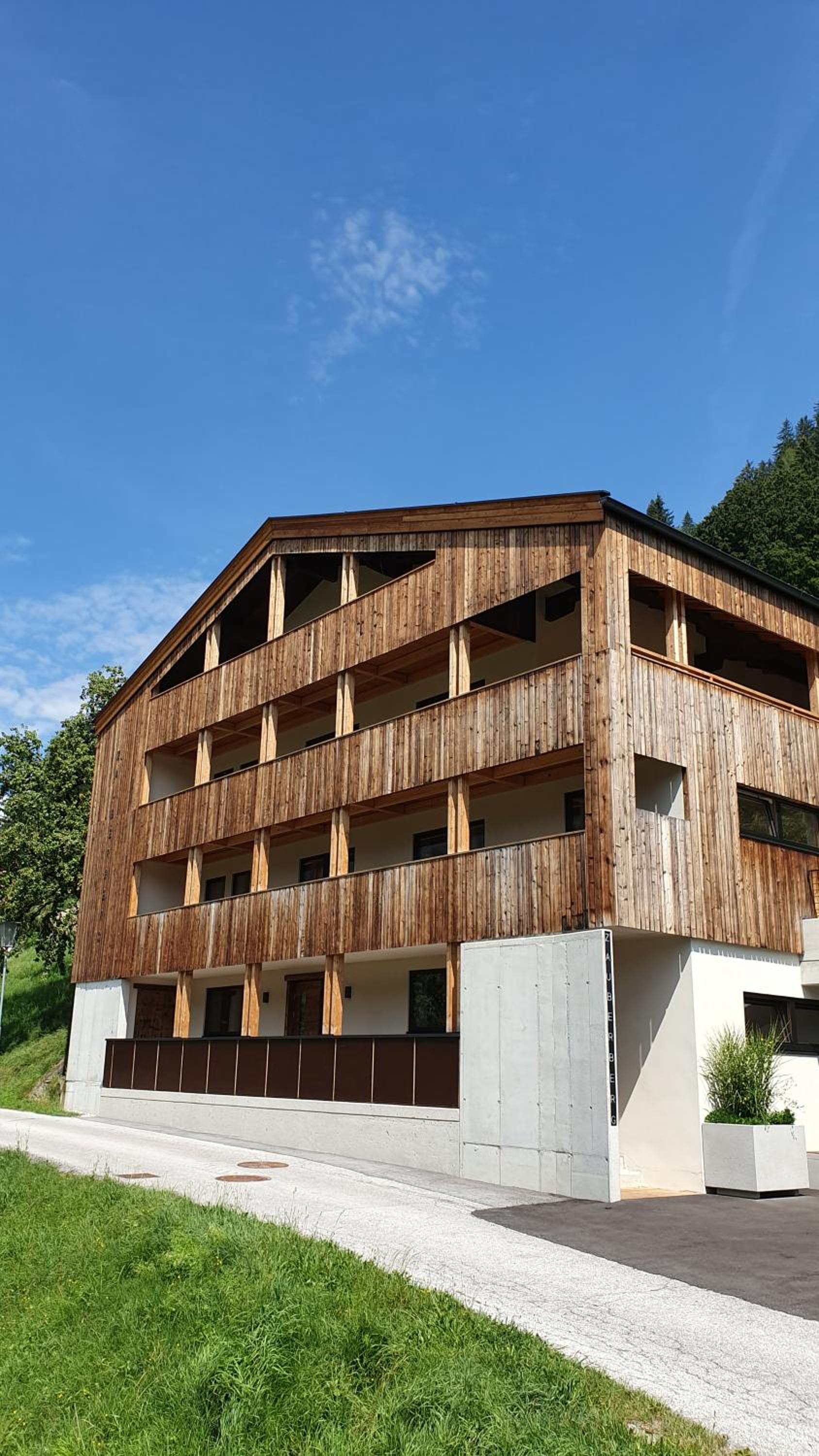 Apartments Zauberberg view 4