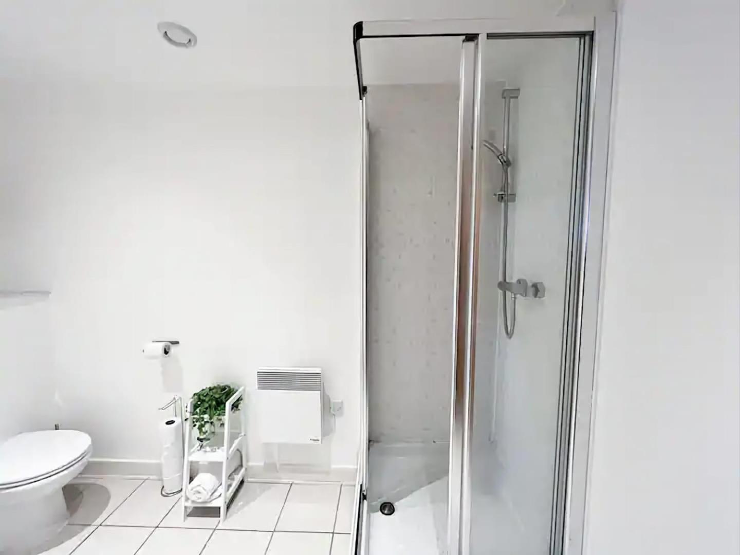 SECC&HYDRO BeAUTIFUL 2BR APARTMENT WITH FREE PARKING