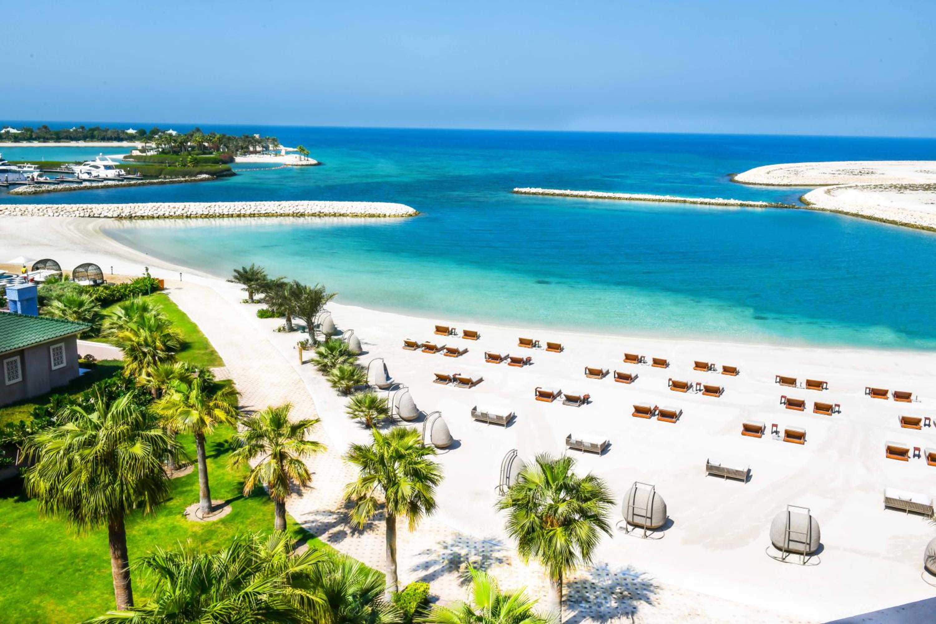 Royal Saray Resort