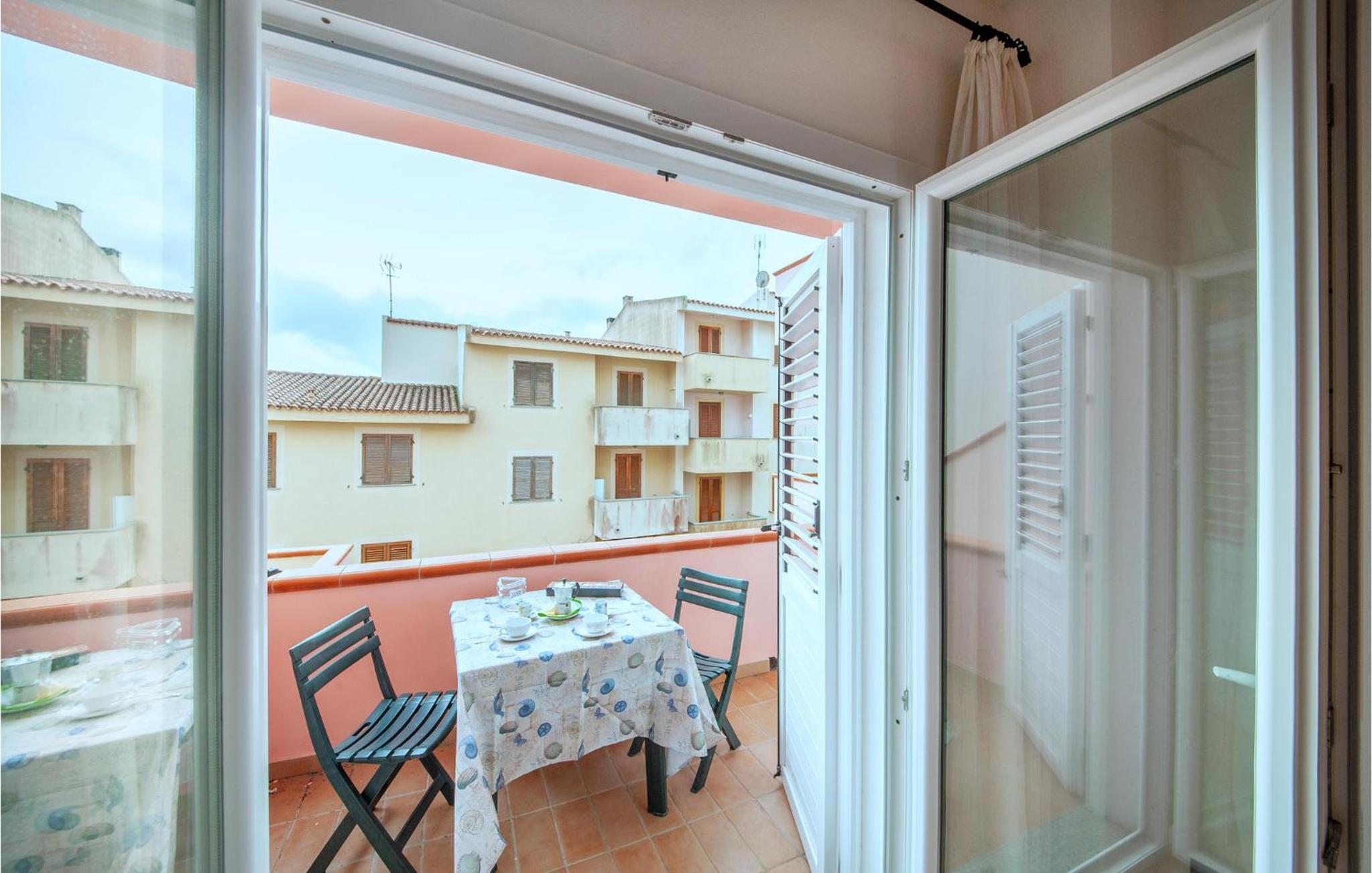 1 Bedroom Stunning Apartment In La Maddalena view 4