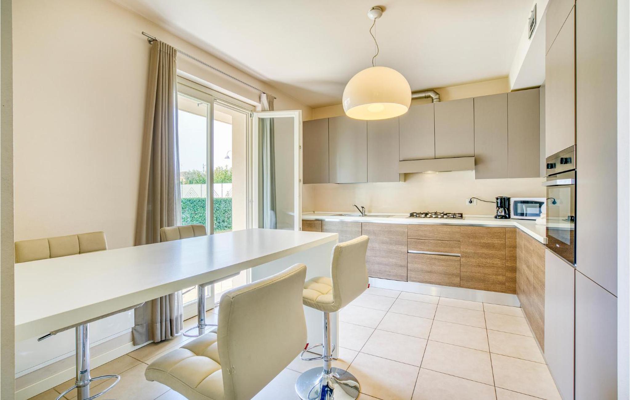 Nice Home In Puegnago Sul Garda With Wifi view 4