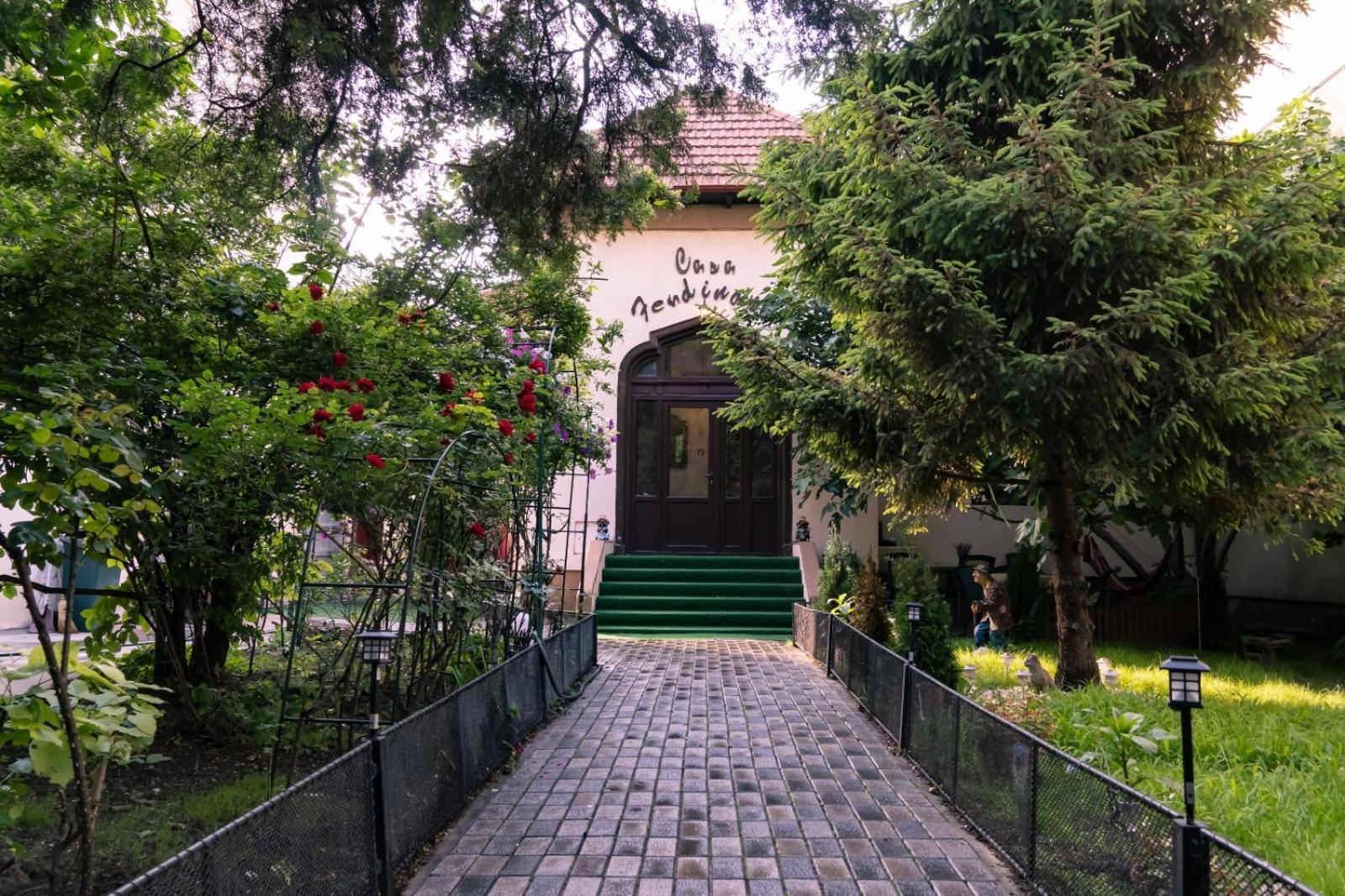 Casa Ferdinand view 2