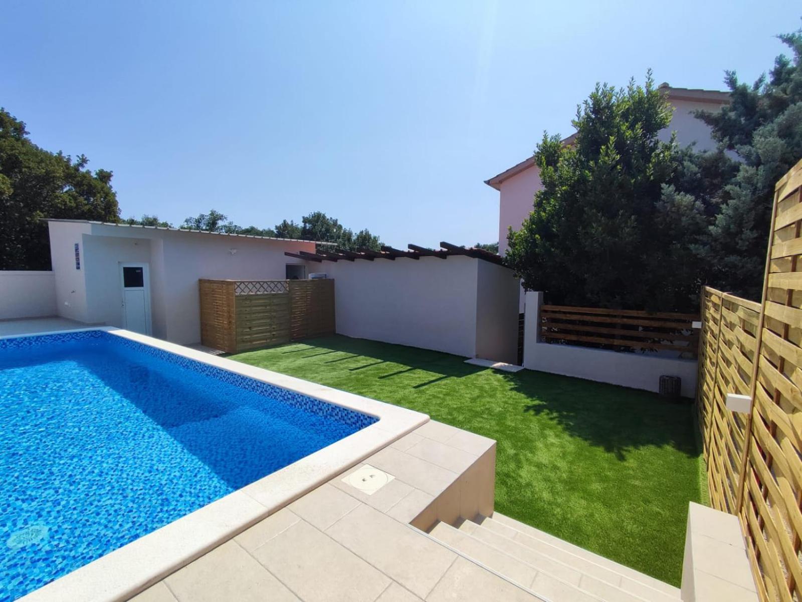 Apartman Debora sa privatnim bazenom view 4
