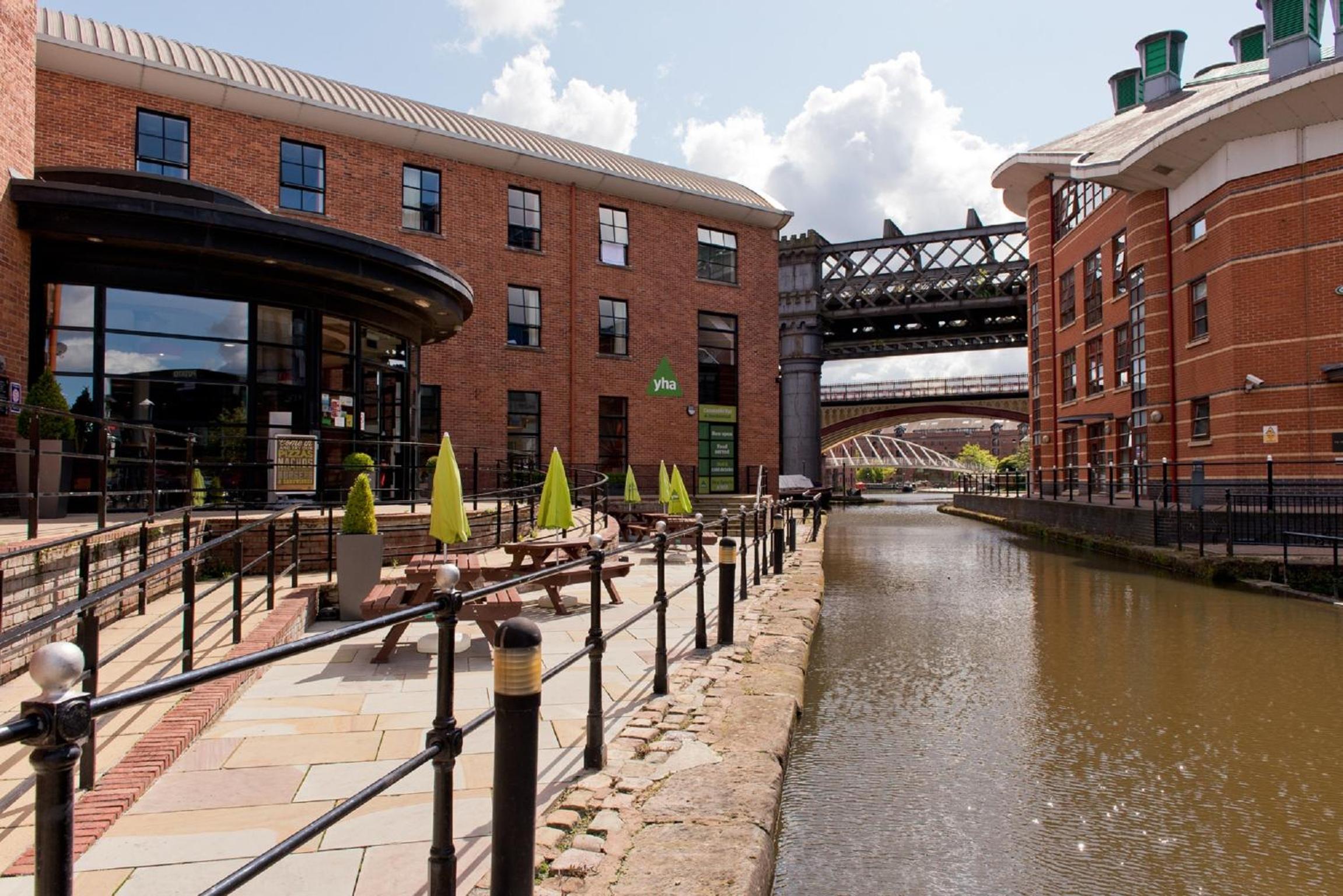 Hotel YHA Manchester - Image 1