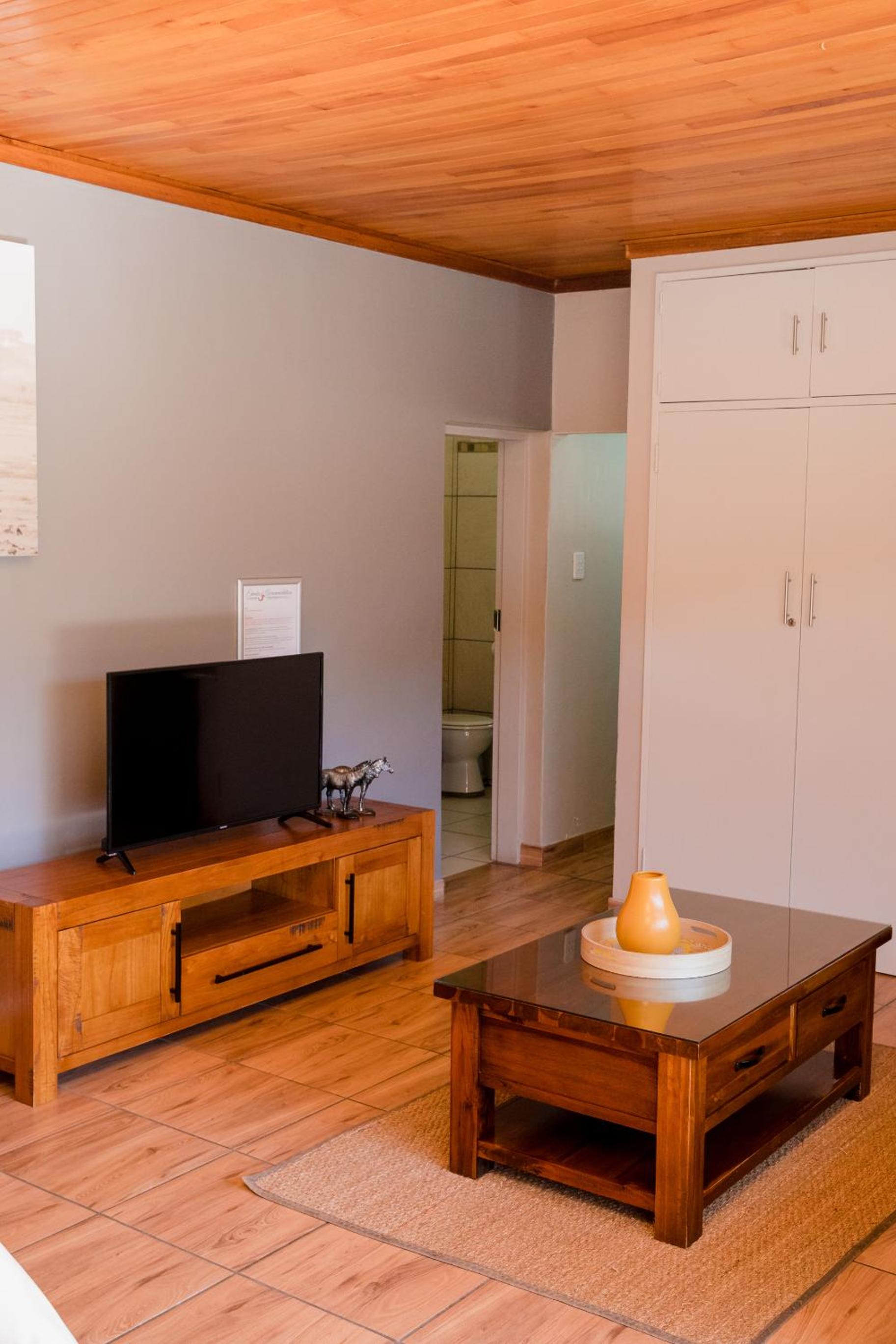 85 Ehmke Guesthouse