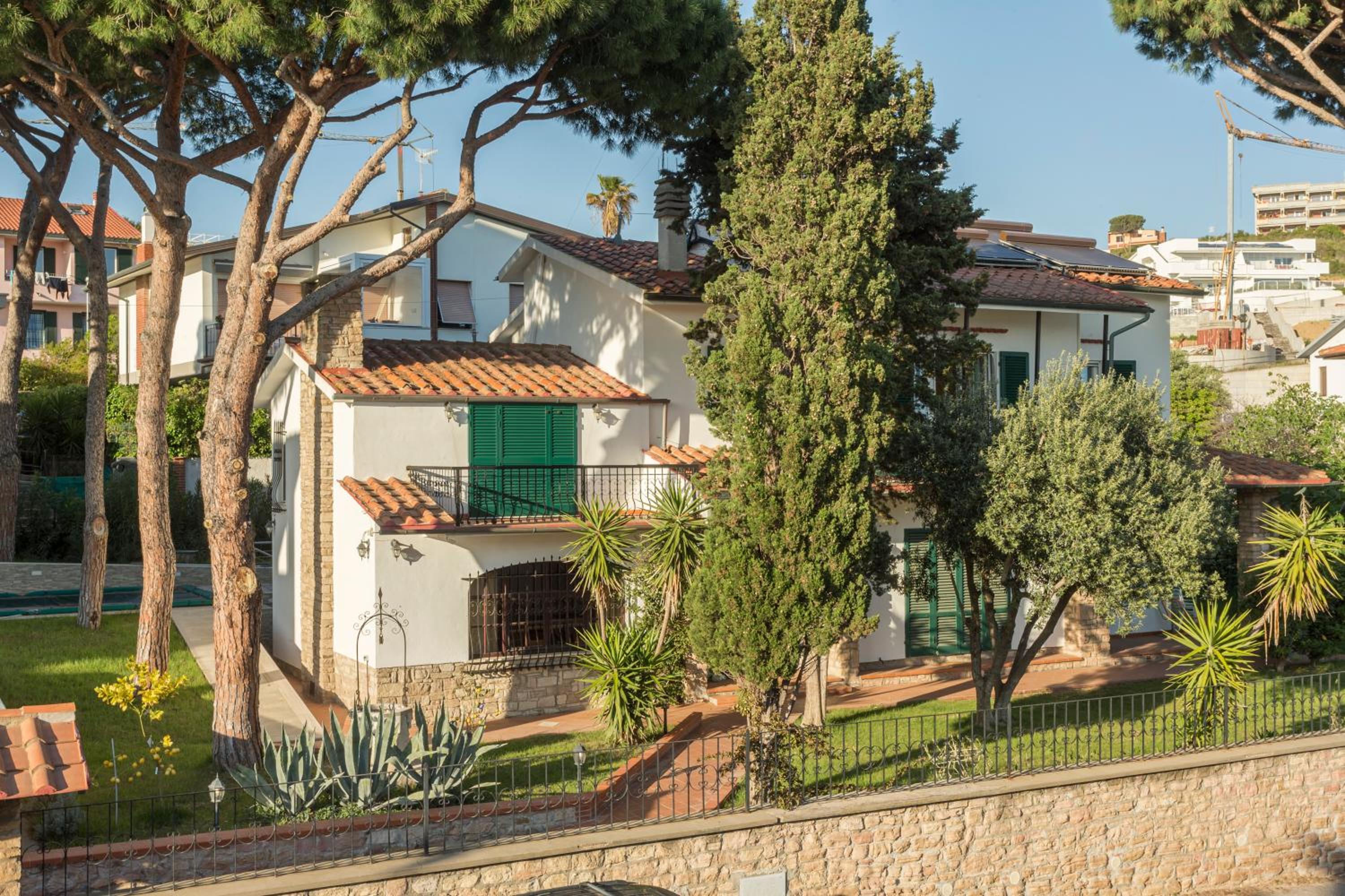 Piombino Apartments - Villa Pari