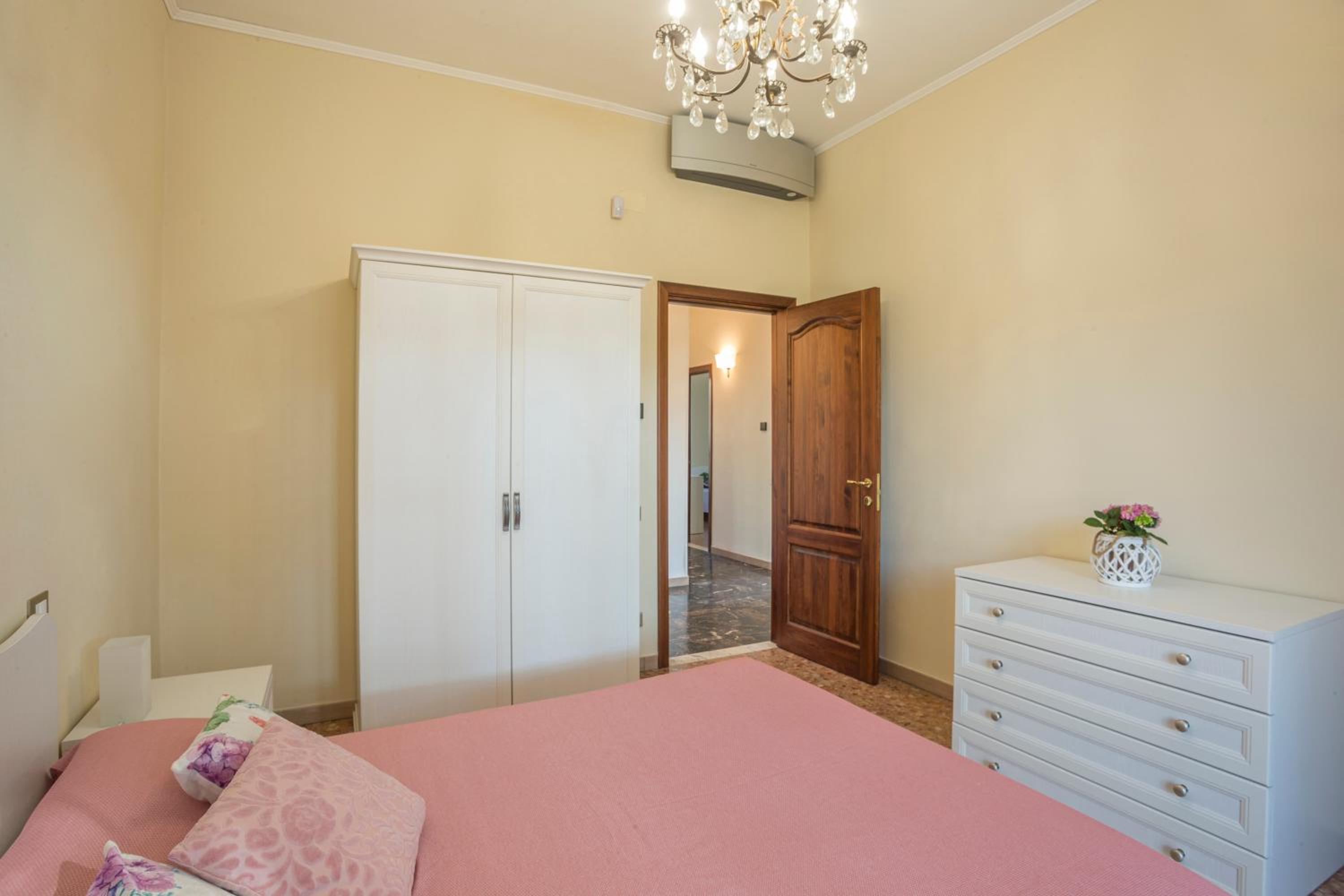 Piombino Apartments - Villa Pari