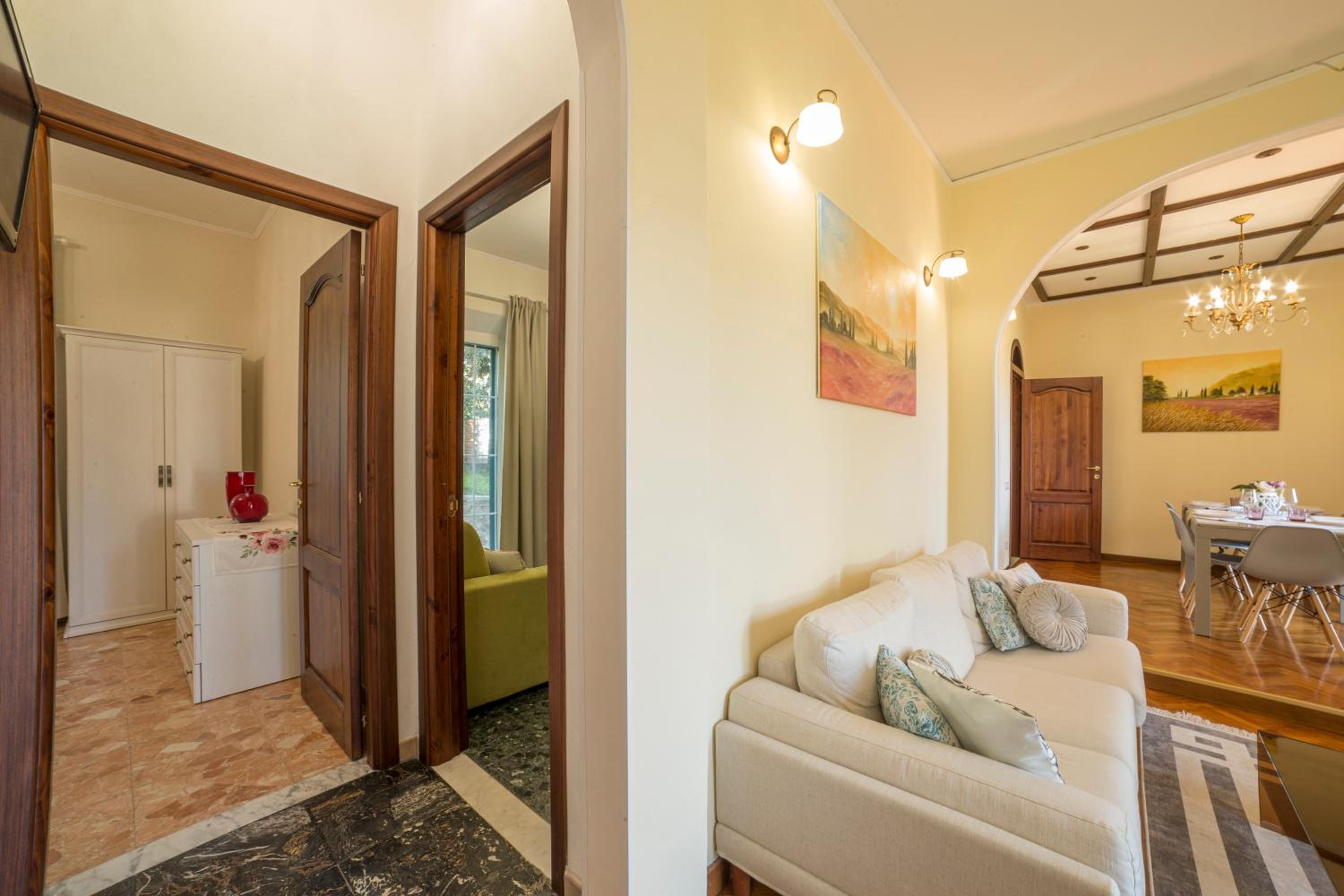 Piombino Apartments - Villa Pari