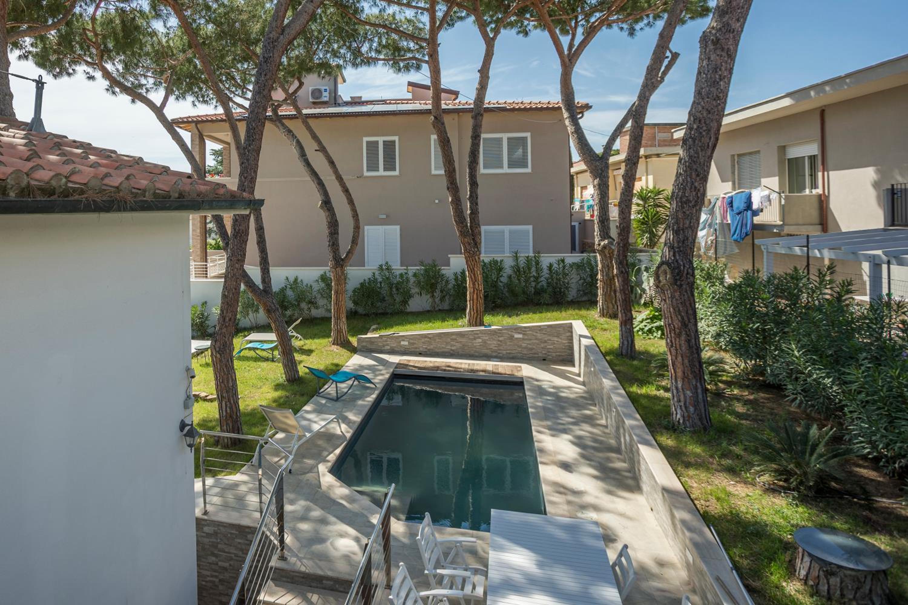 Piombino Apartments - Villa Pari