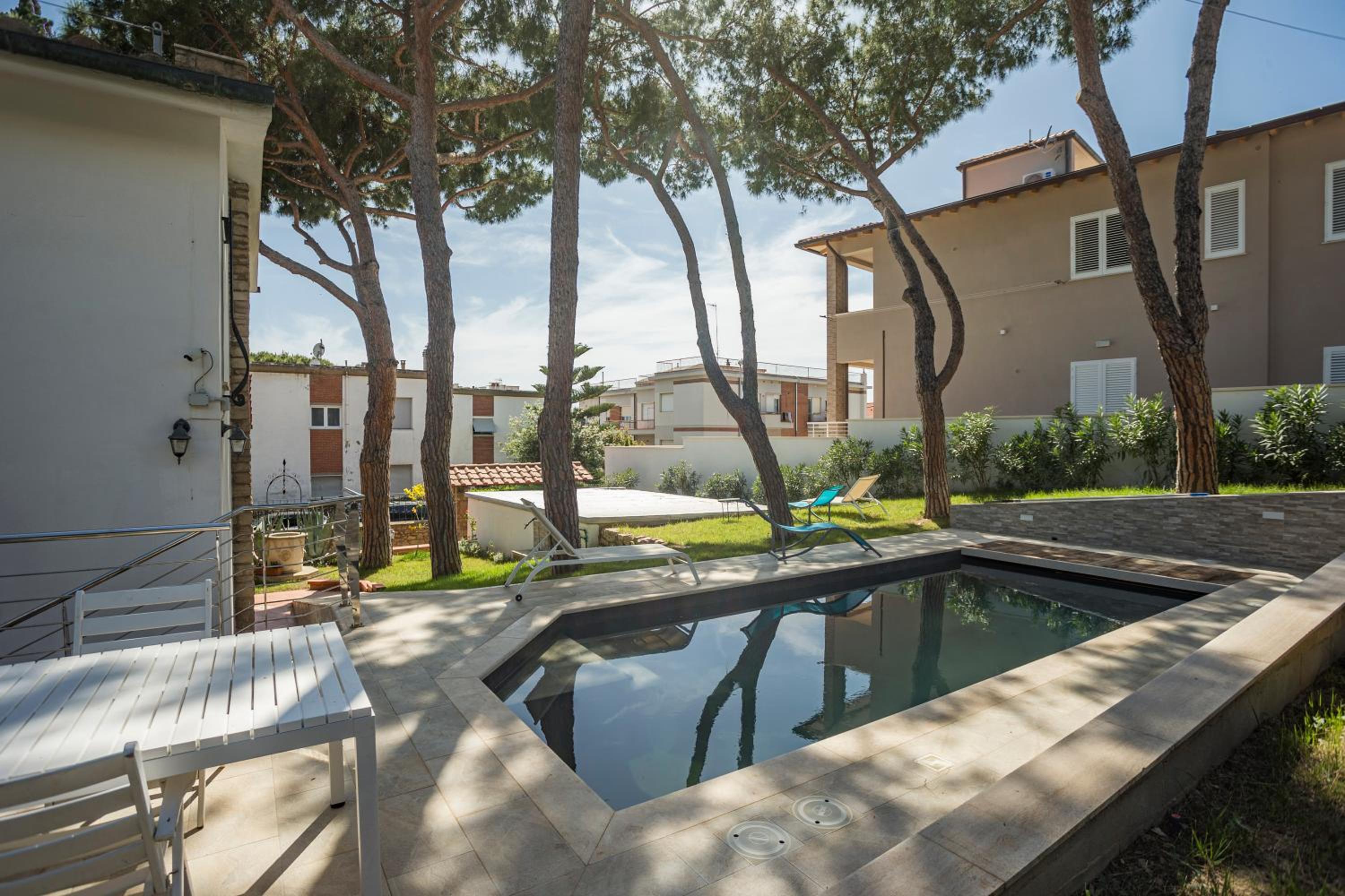 Piombino Apartments - Villa Pari