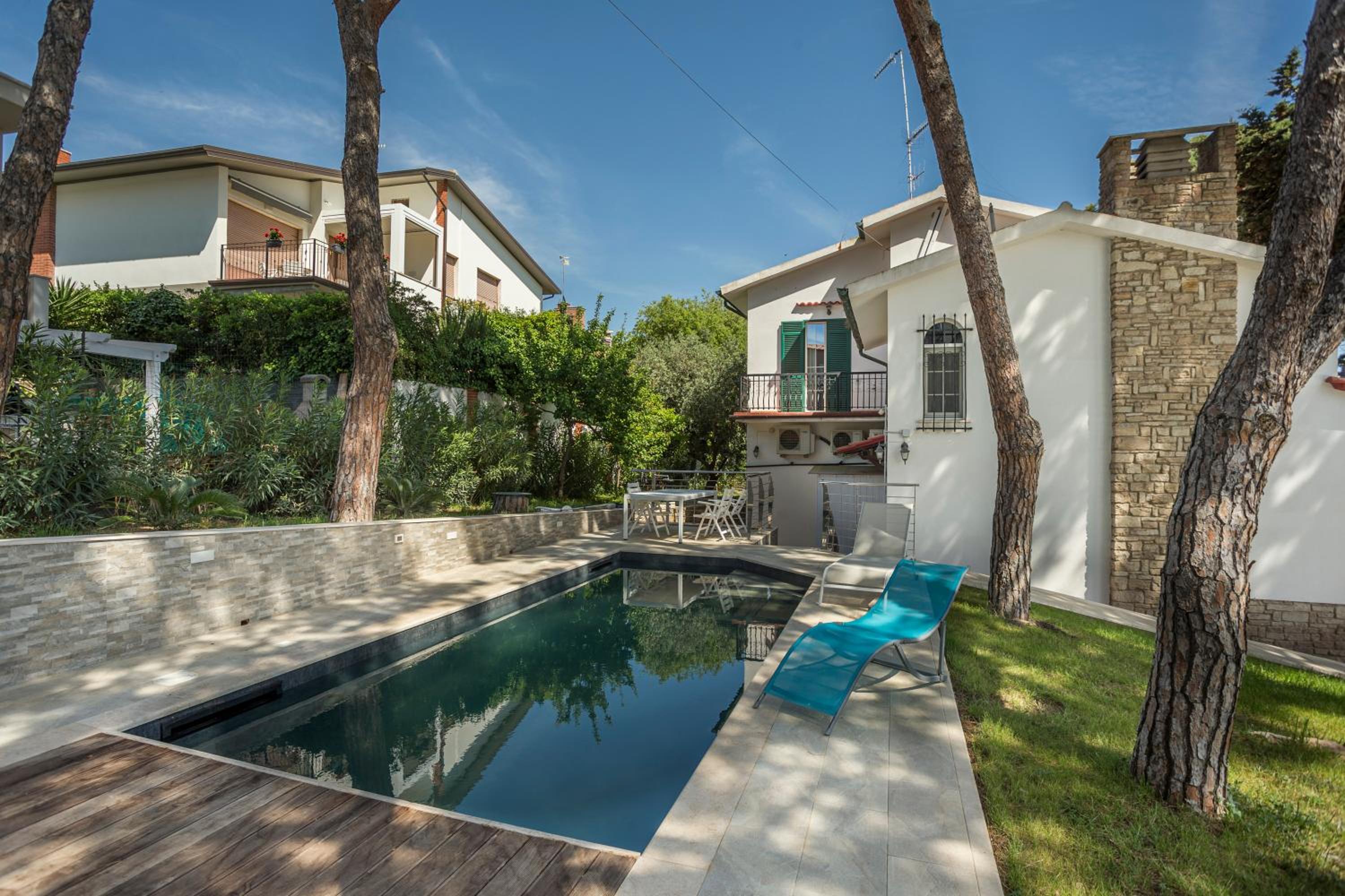 Piombino Apartments - Villa Pari