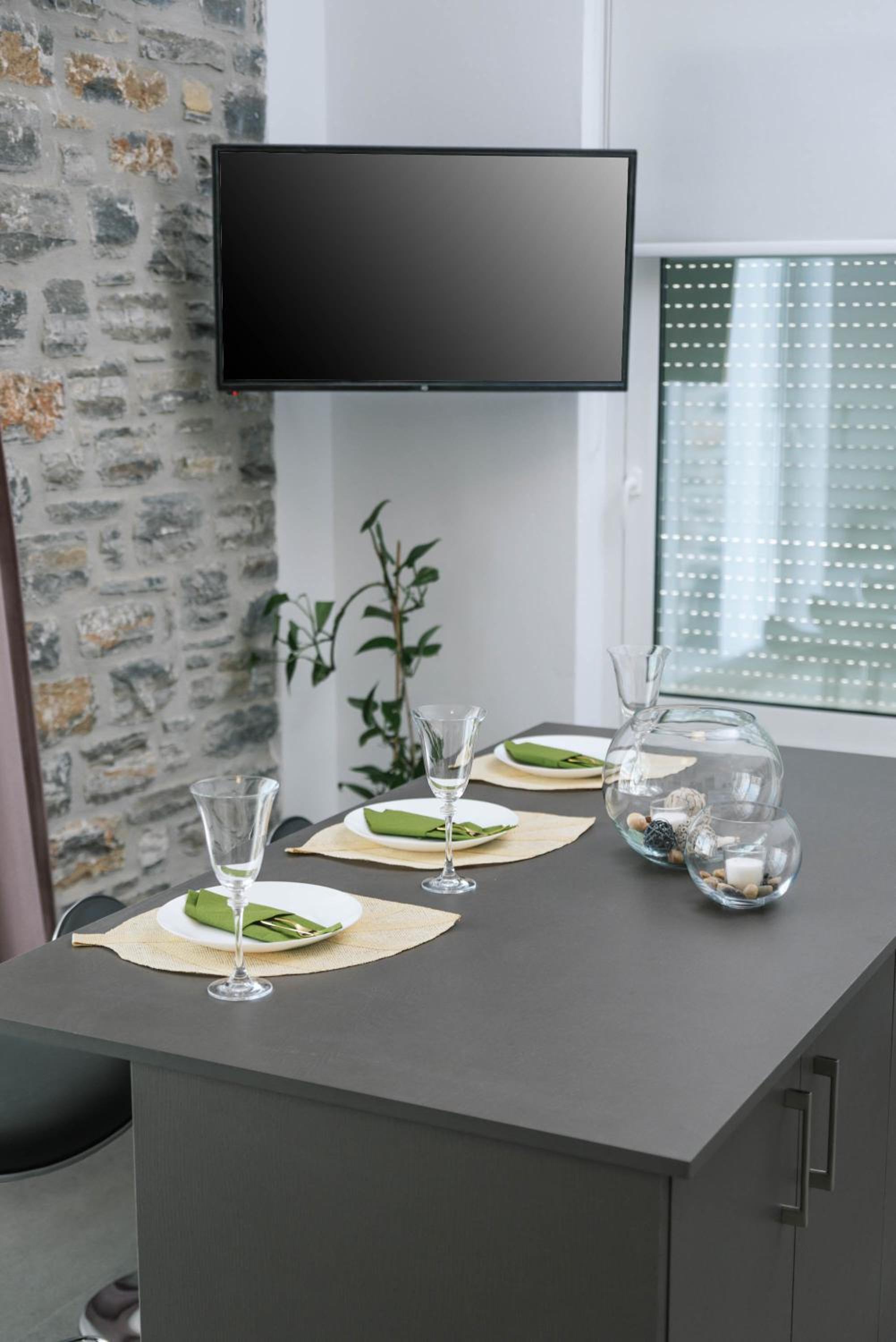 ANASTASIA'S Luxury Homes view 5