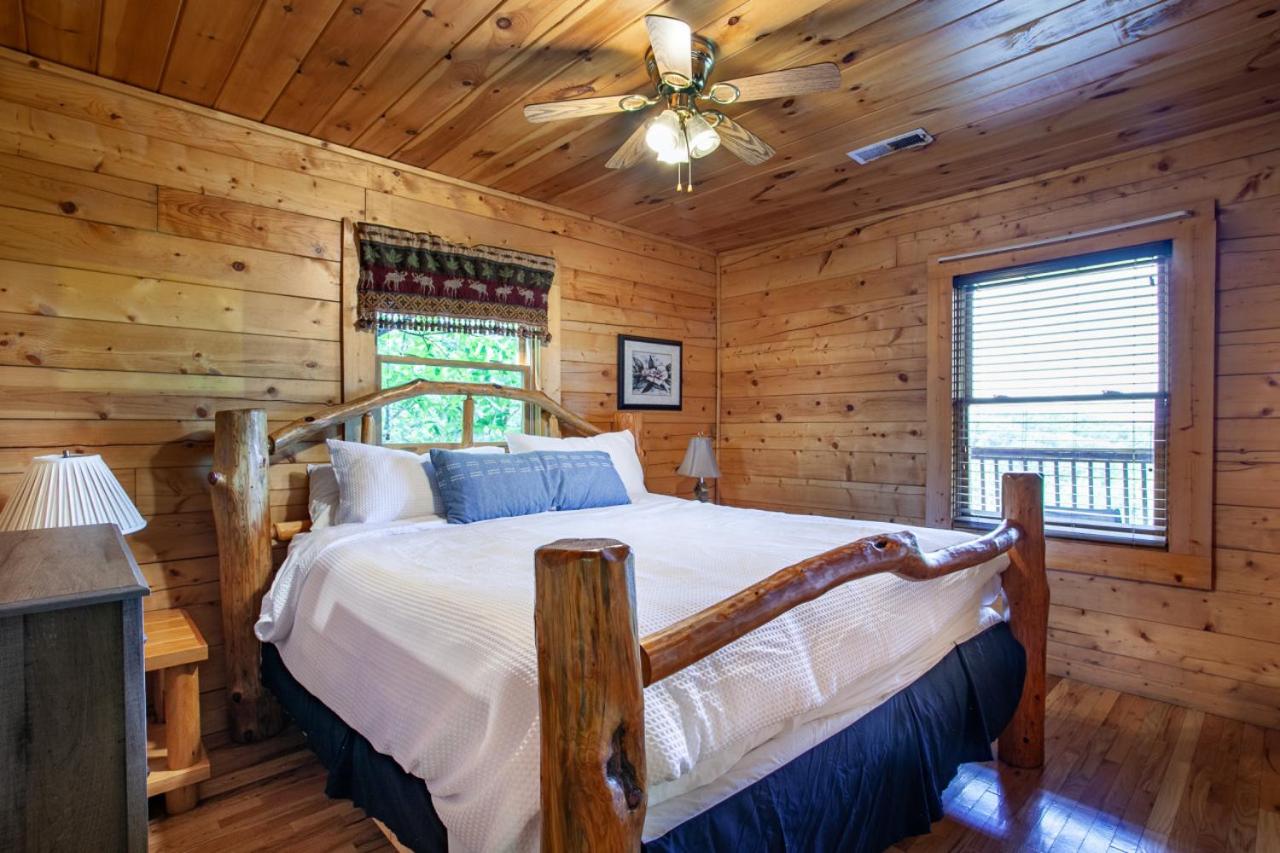 Smokies Sunset MTN Views Hot Tub Games MORE