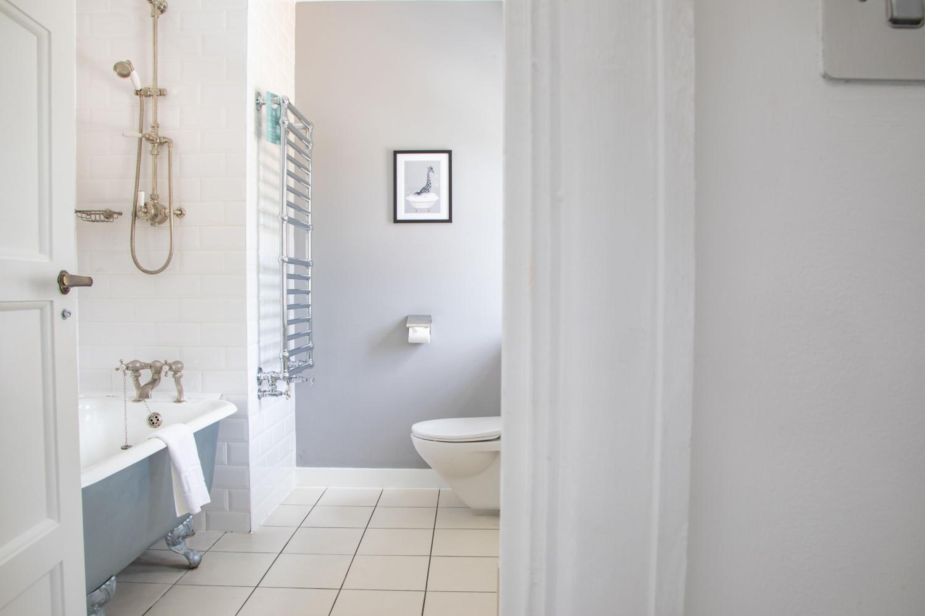 Holm House - Stylish Coastal Suites - HEDD Spa - Silures Bar & Restaurant, photo 78