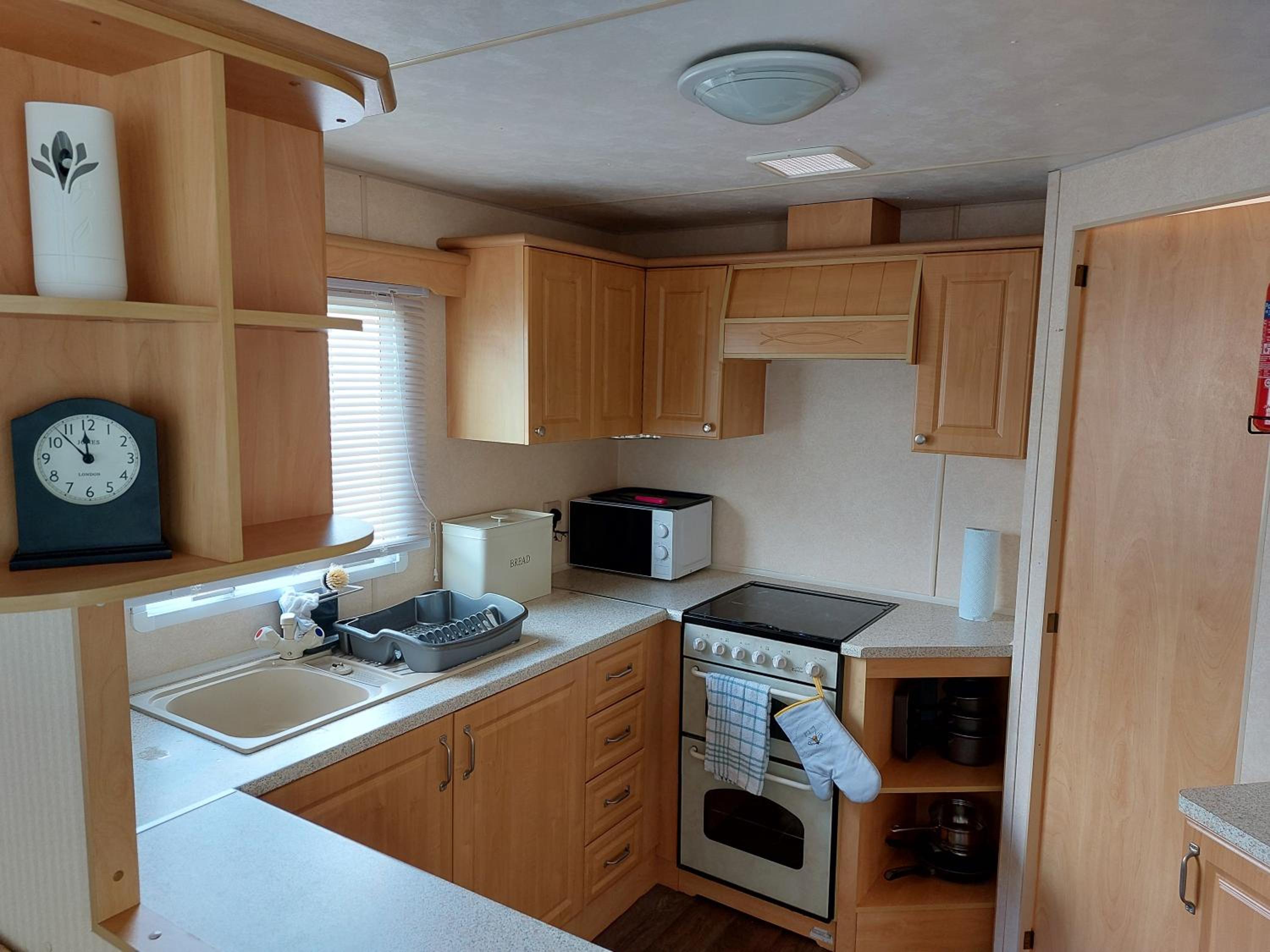 6 berth static caravan, sealands holiday park ingoldmells, skegness view 3