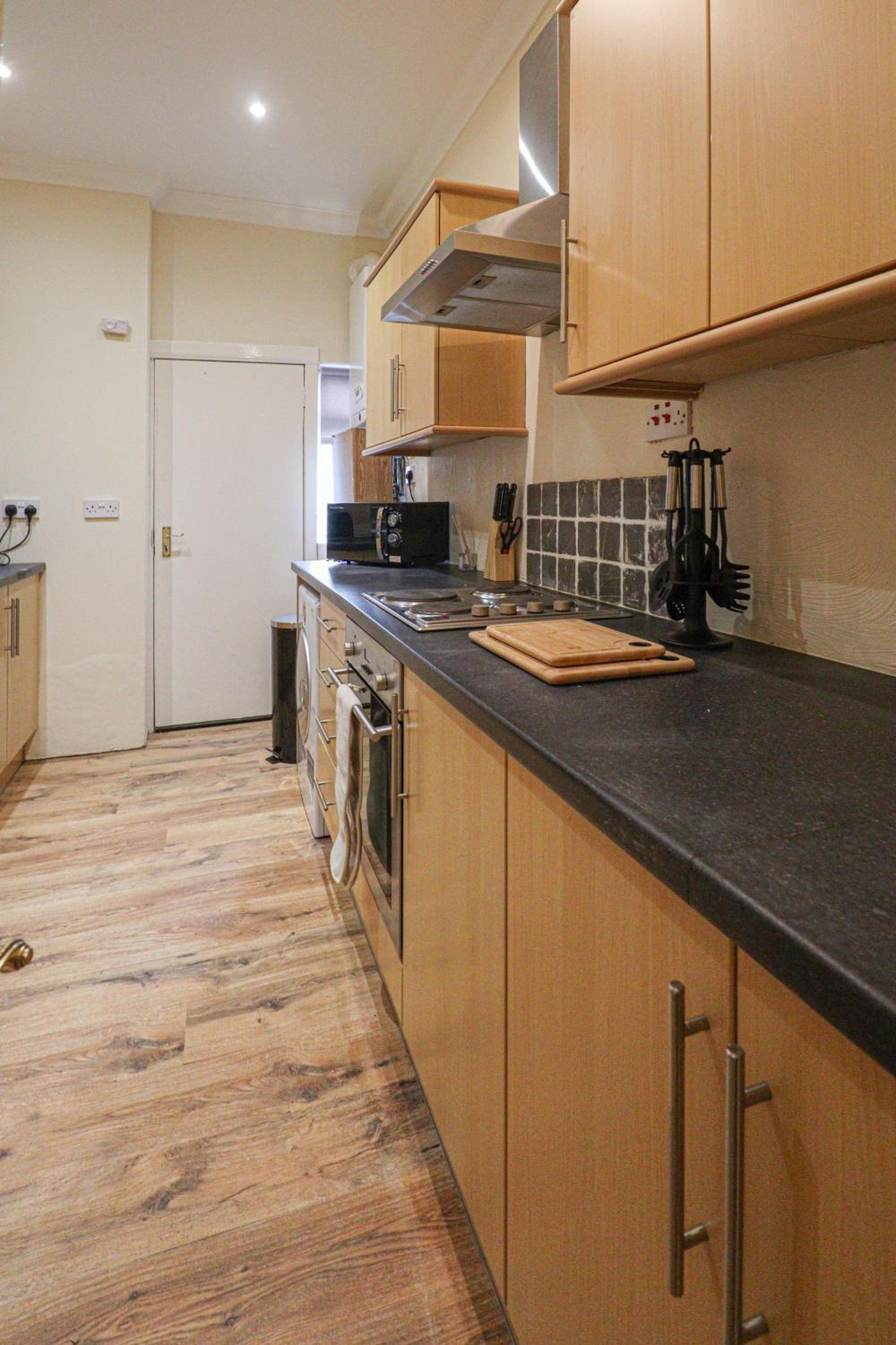 Cosy Ardrossan Apartment view 3