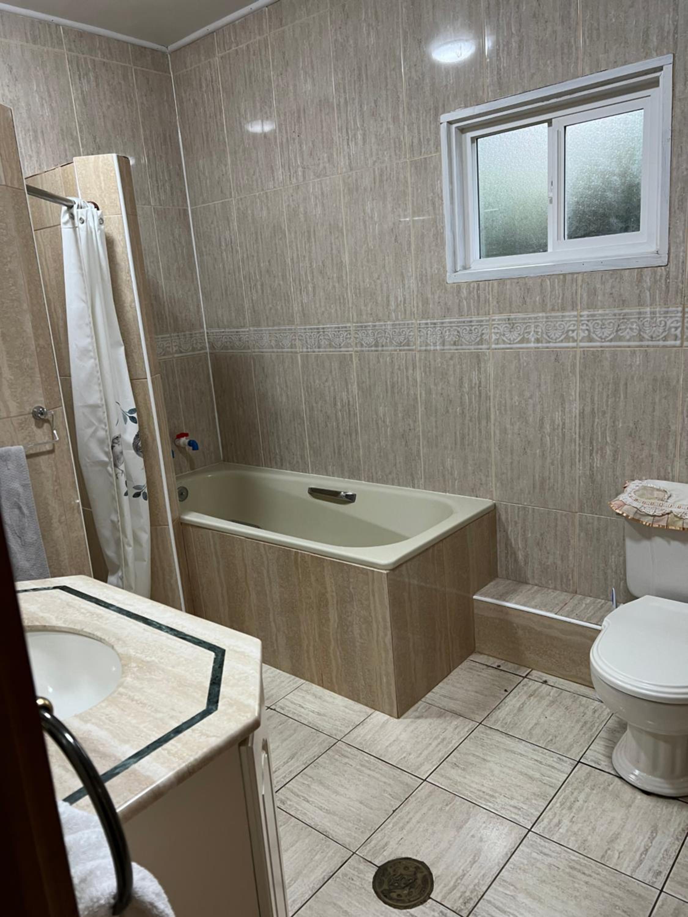 Cabañas y Hostal Casa de Campo Rukaleufu a orillas del Rio Huiscapi