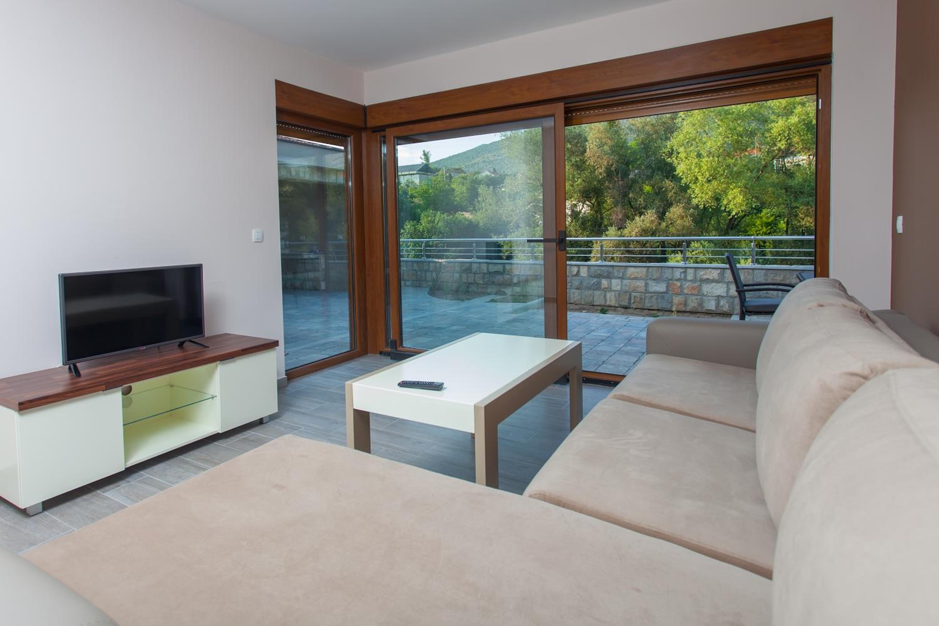 Buna Spring Apartments