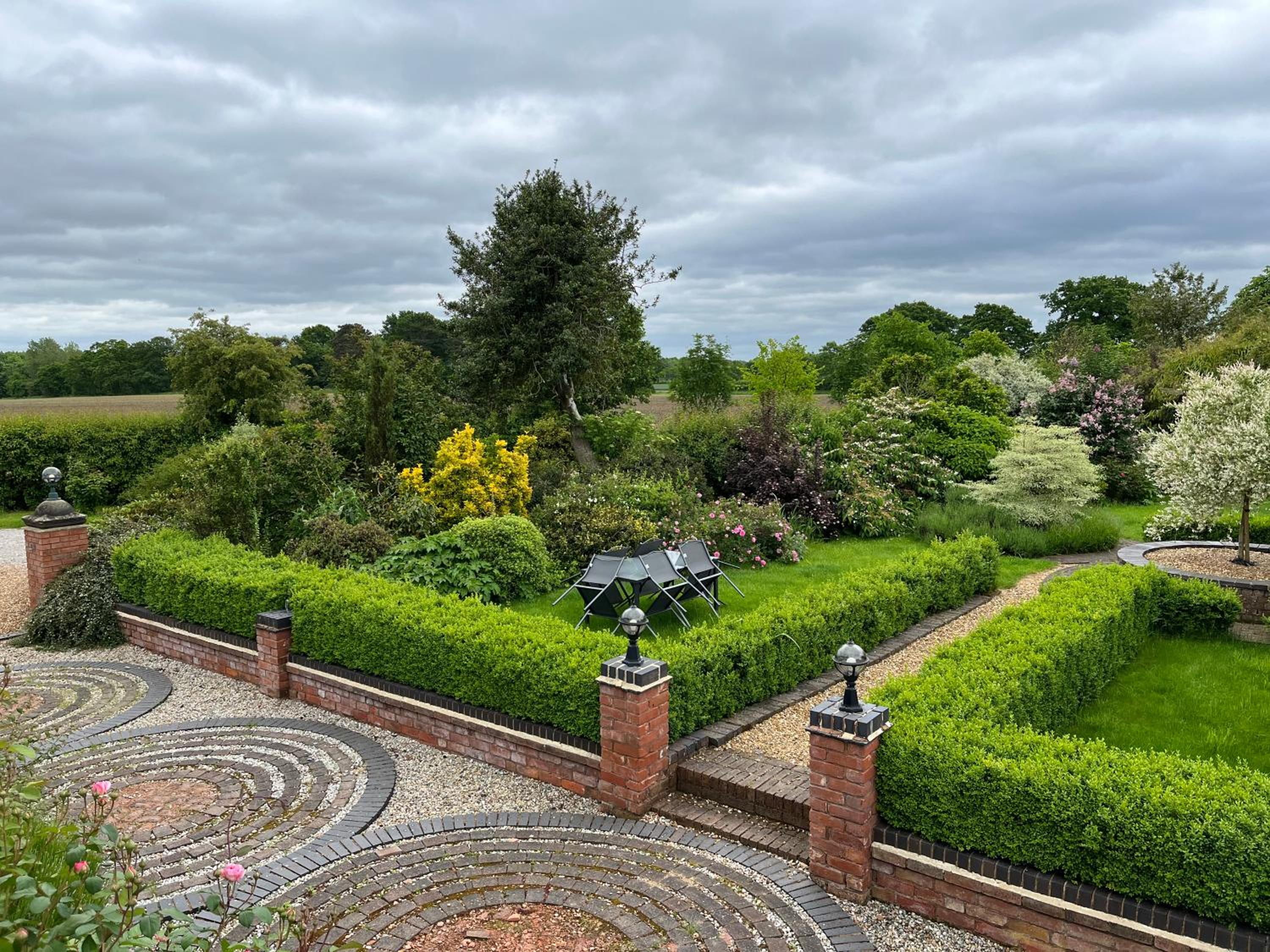 Beautiful 3 Bedroom Cottage - Picturesque Retreat view 4