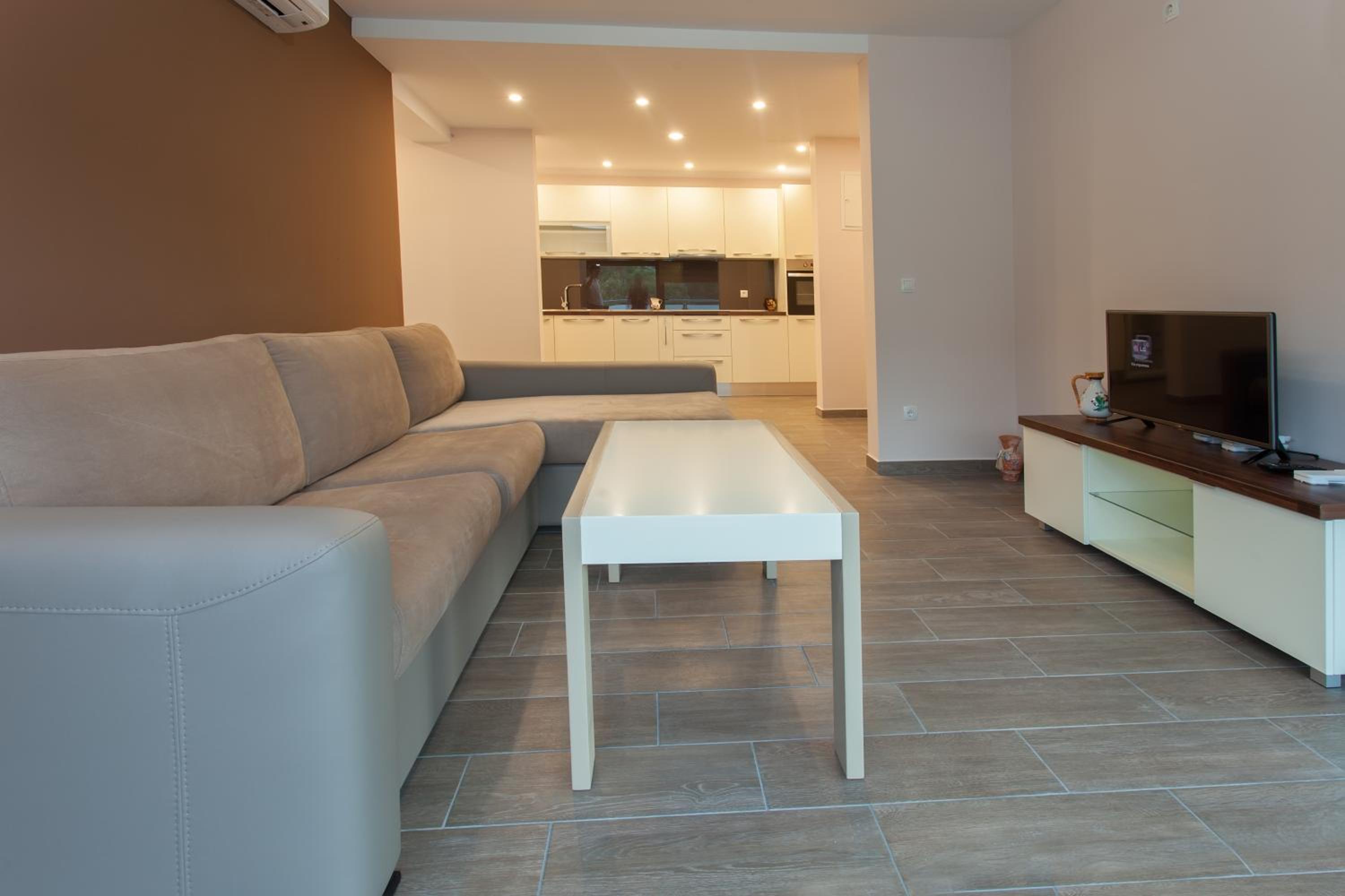 Buna Spring Apartments