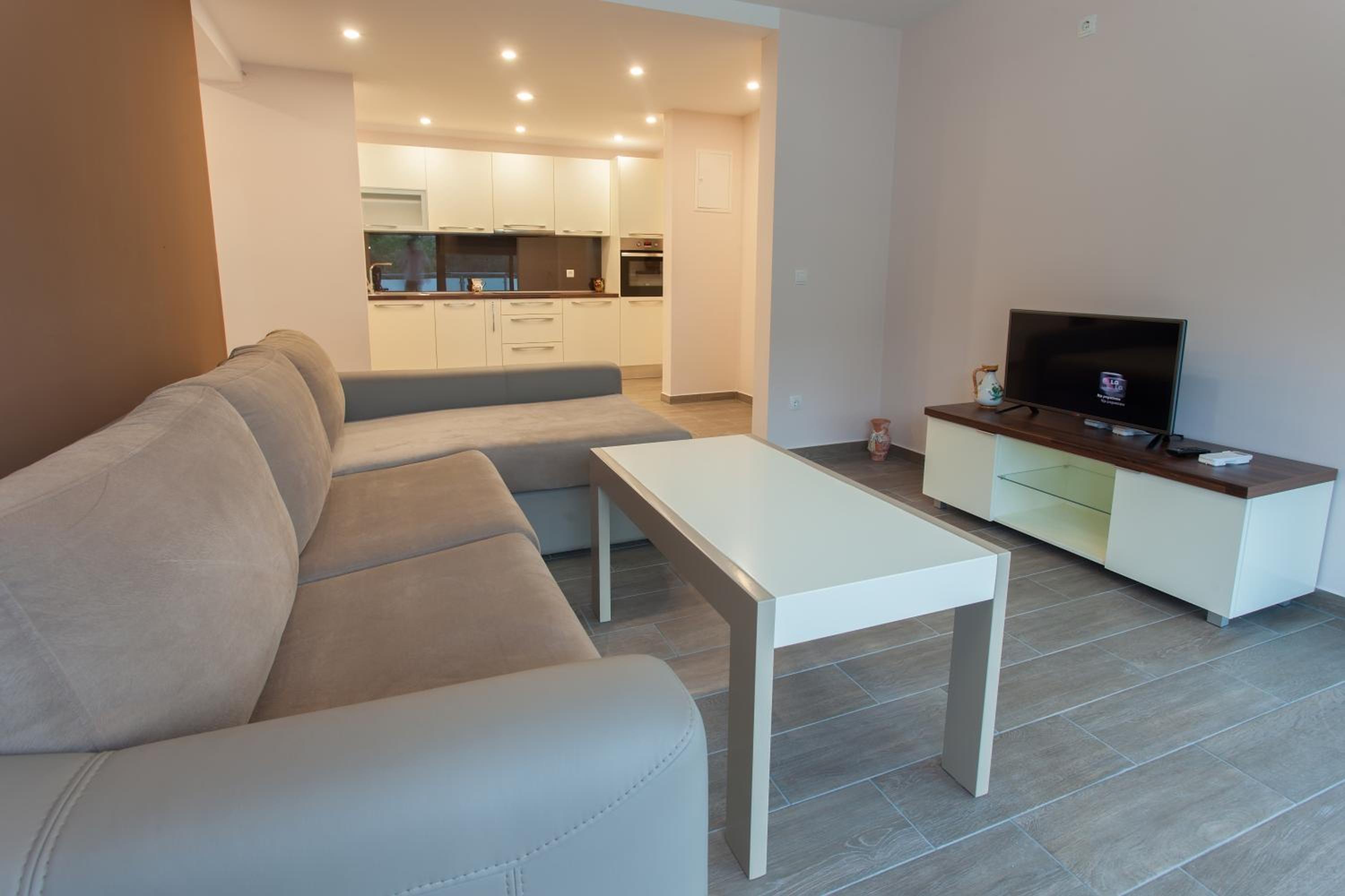 Buna Spring Apartments
