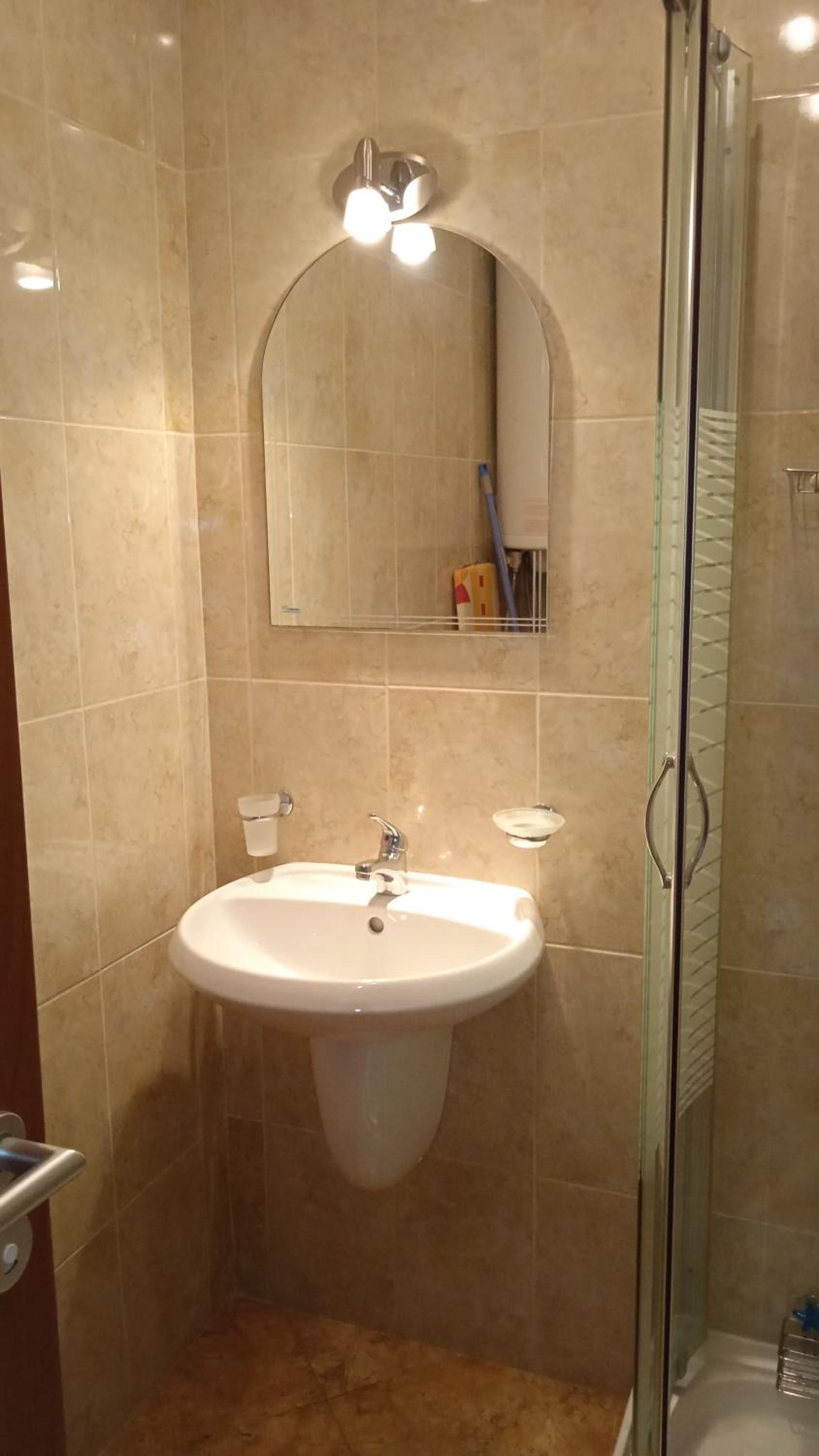 Photo 51
