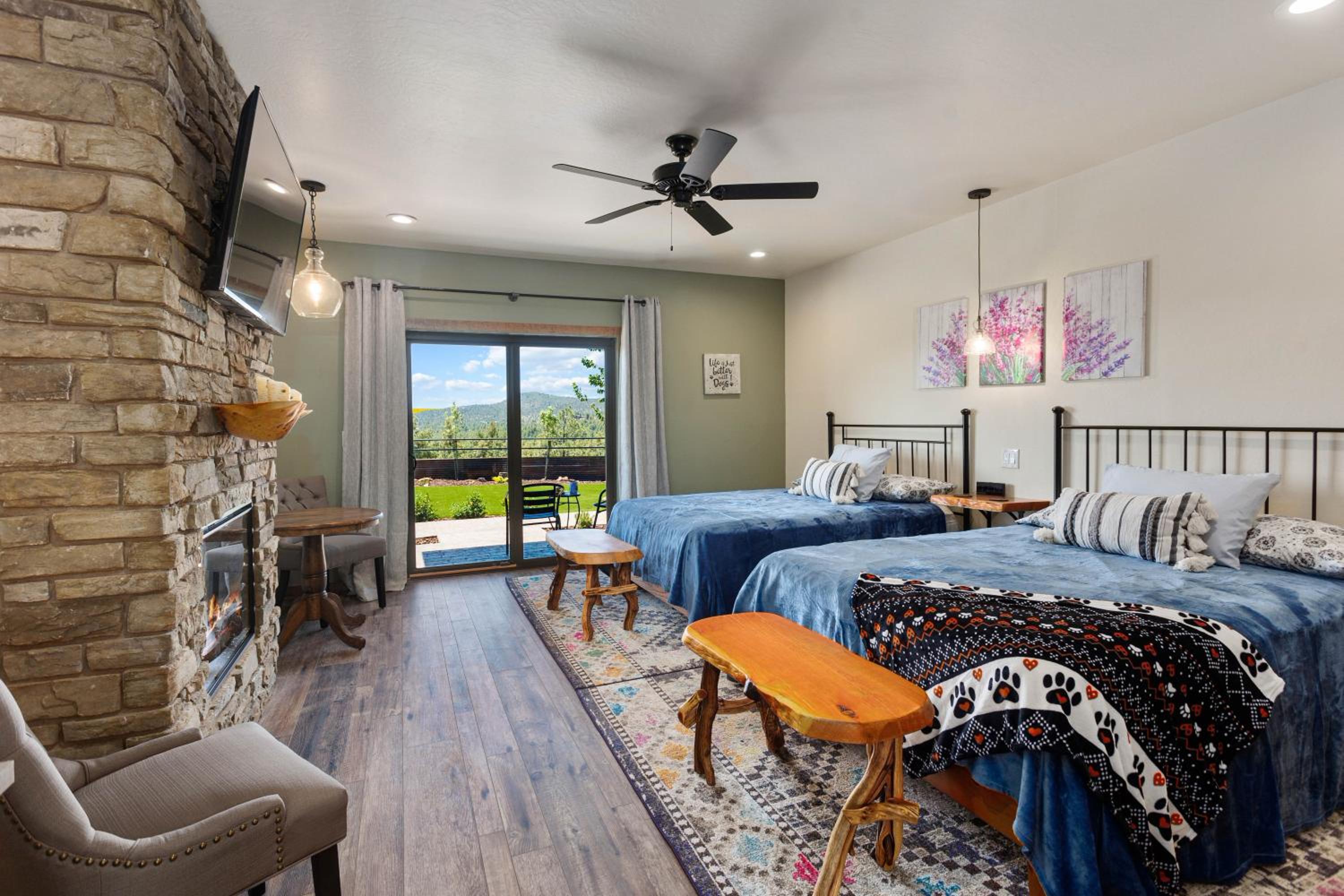 Payson Vacations - Lodge at 5600 - Property Image 5