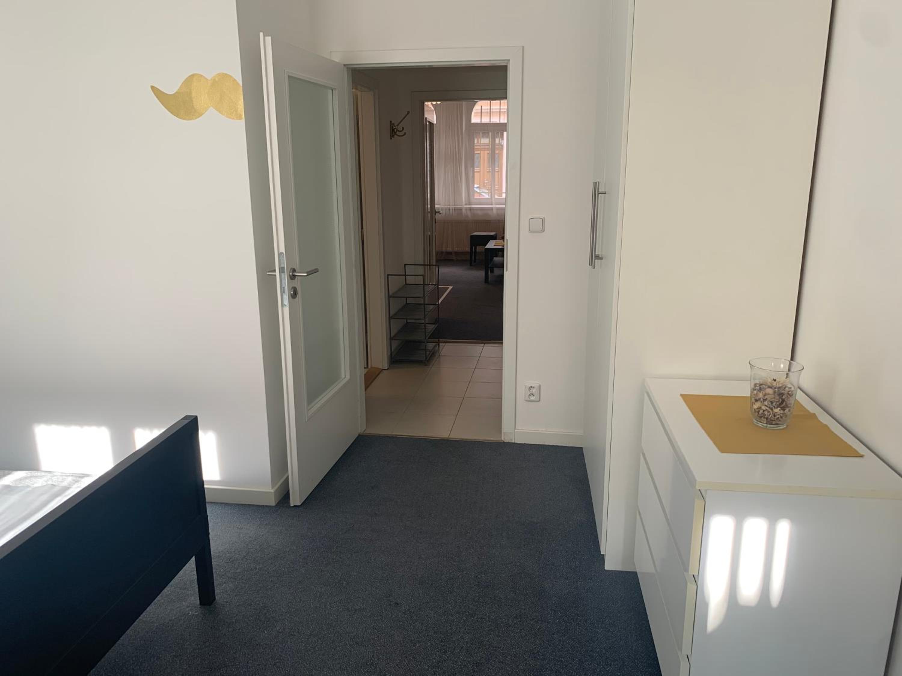 Little Tom Apartments