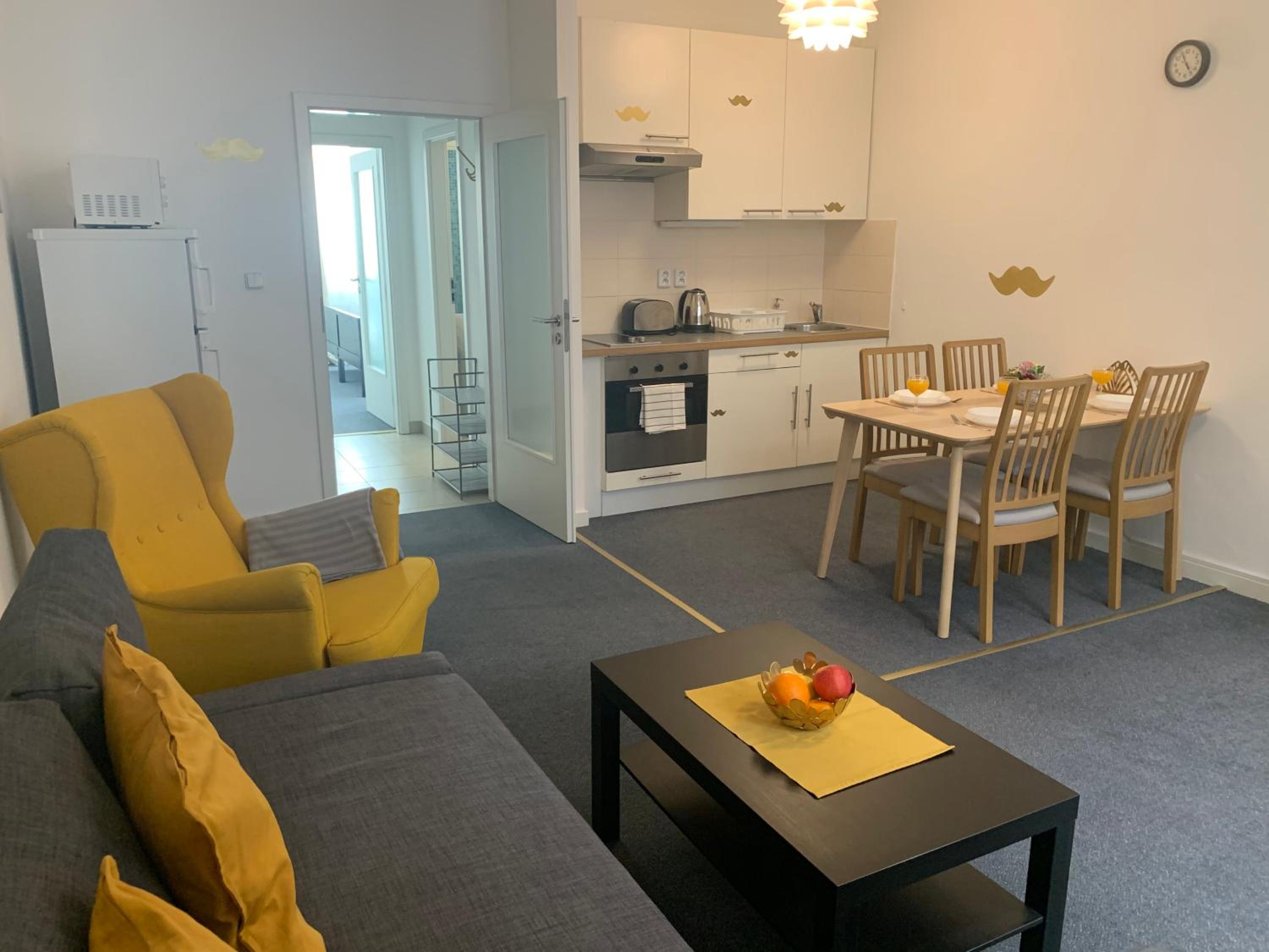 Little Tom Apartments