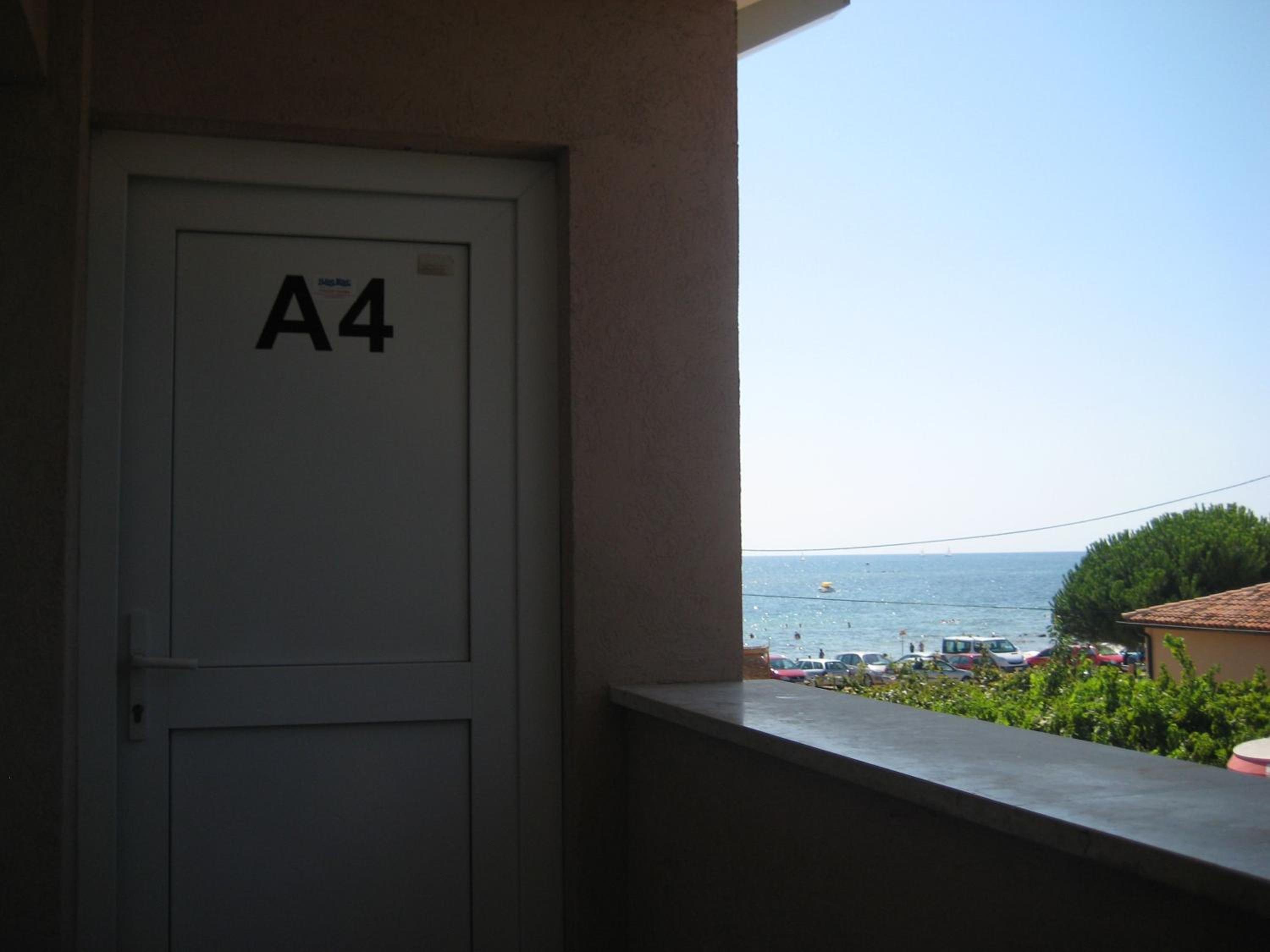 Photo 34