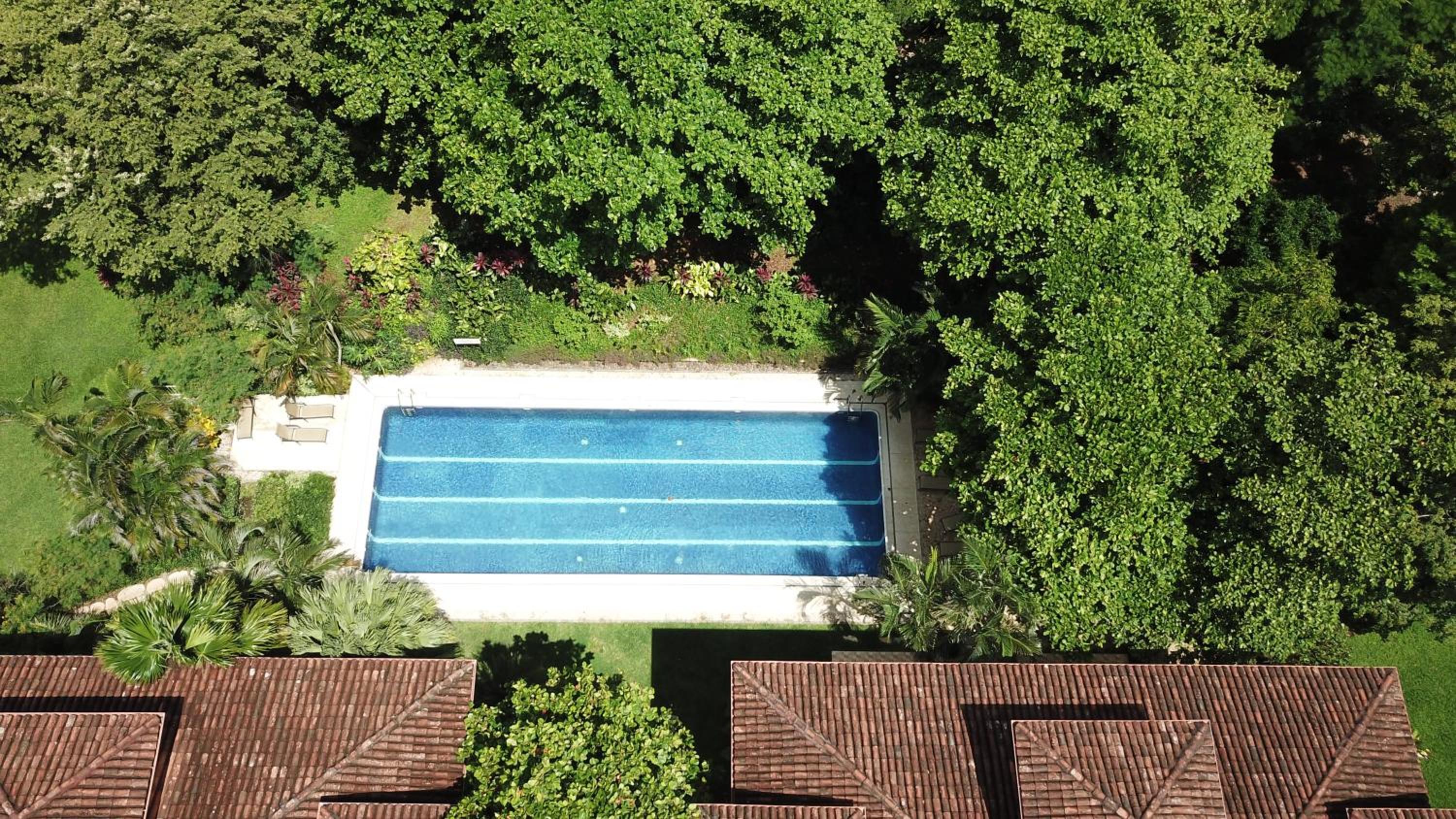 The Oaks Tamarindo Pool Front Condominiums fast wifi