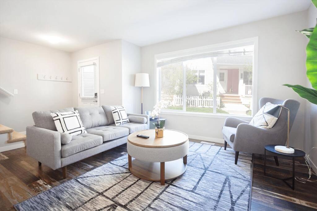 3BR condo with free parking and in-suite laundry view 3