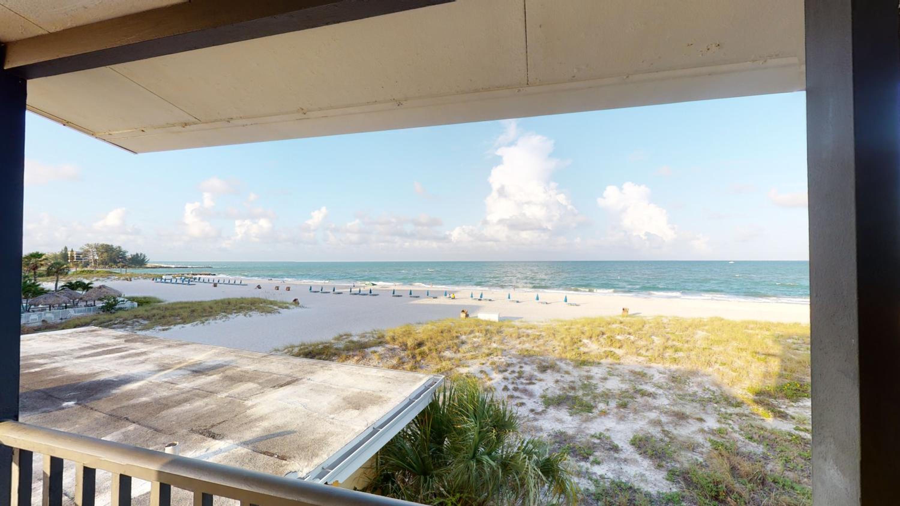 Beach Front 1B1B Balcony 2 Beds - Surf Song #349