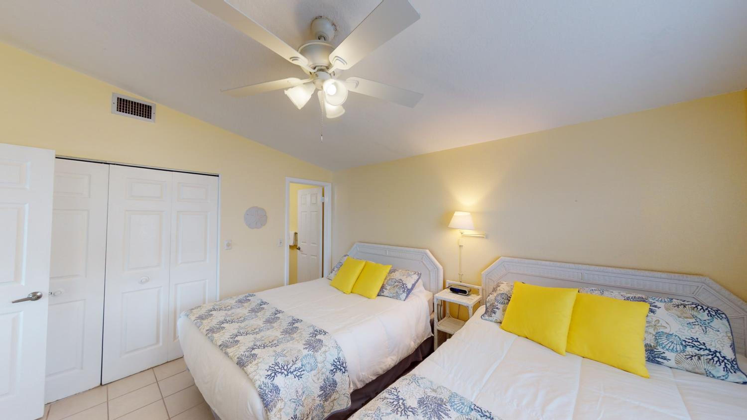 Beach Front 1B1B Balcony 2 Beds - Surf Song #349