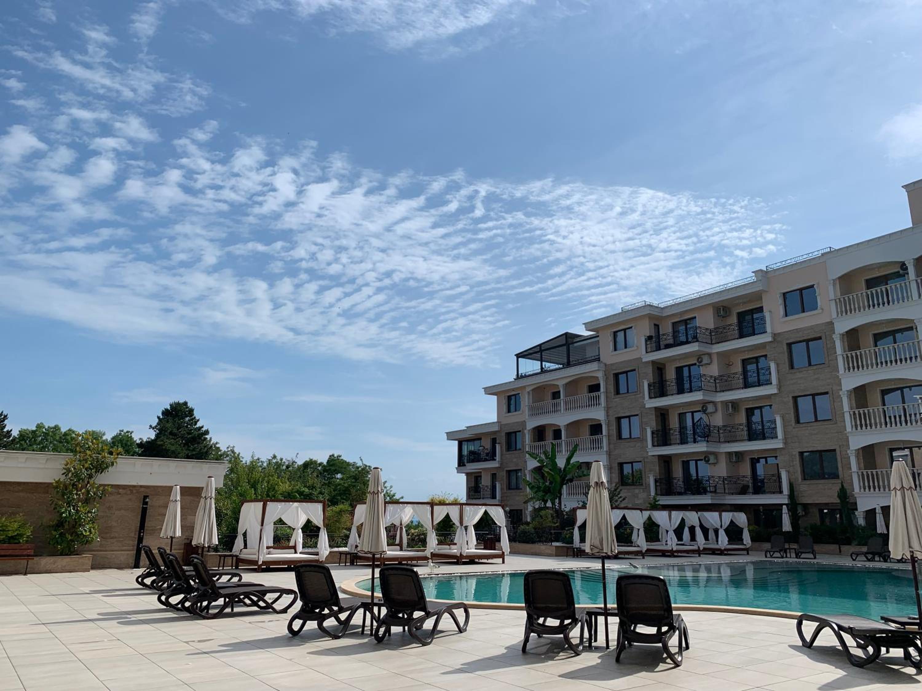 Valencia Gardens Deluxe Apartments view 2