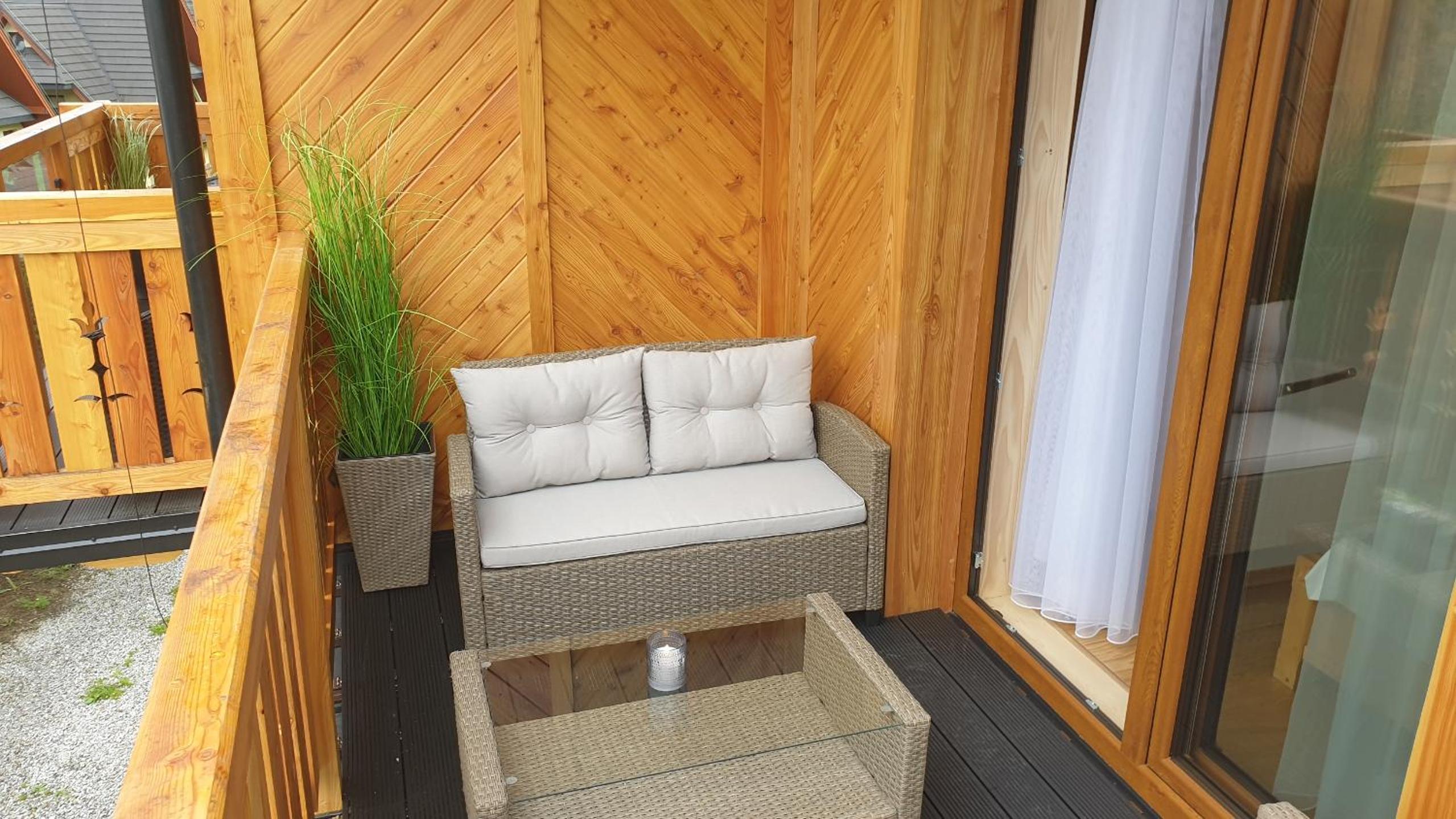Villa Fortuna - Regionalne apartamenty & SPA - Sauna, Grill, Jacuzzi z widokiem na Tatry