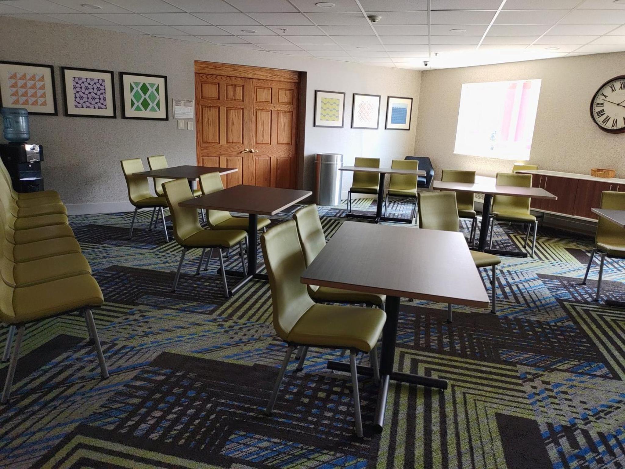 Holiday Inn Express Murrysville - Delmont, an IHG Hotel - Property Image 10