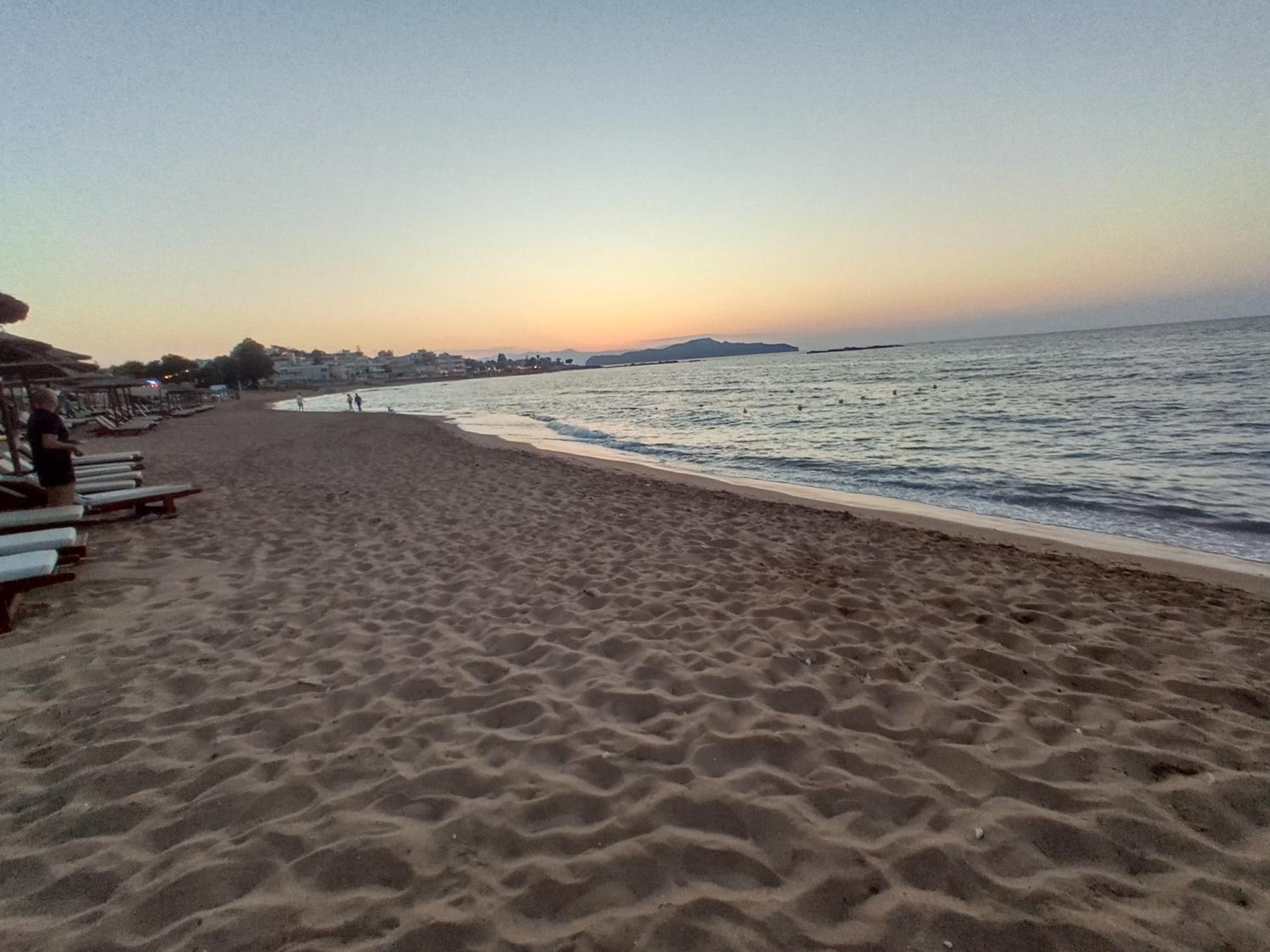 "Spyros" 1-Room Apartment - Simple, cozy, close to the beach