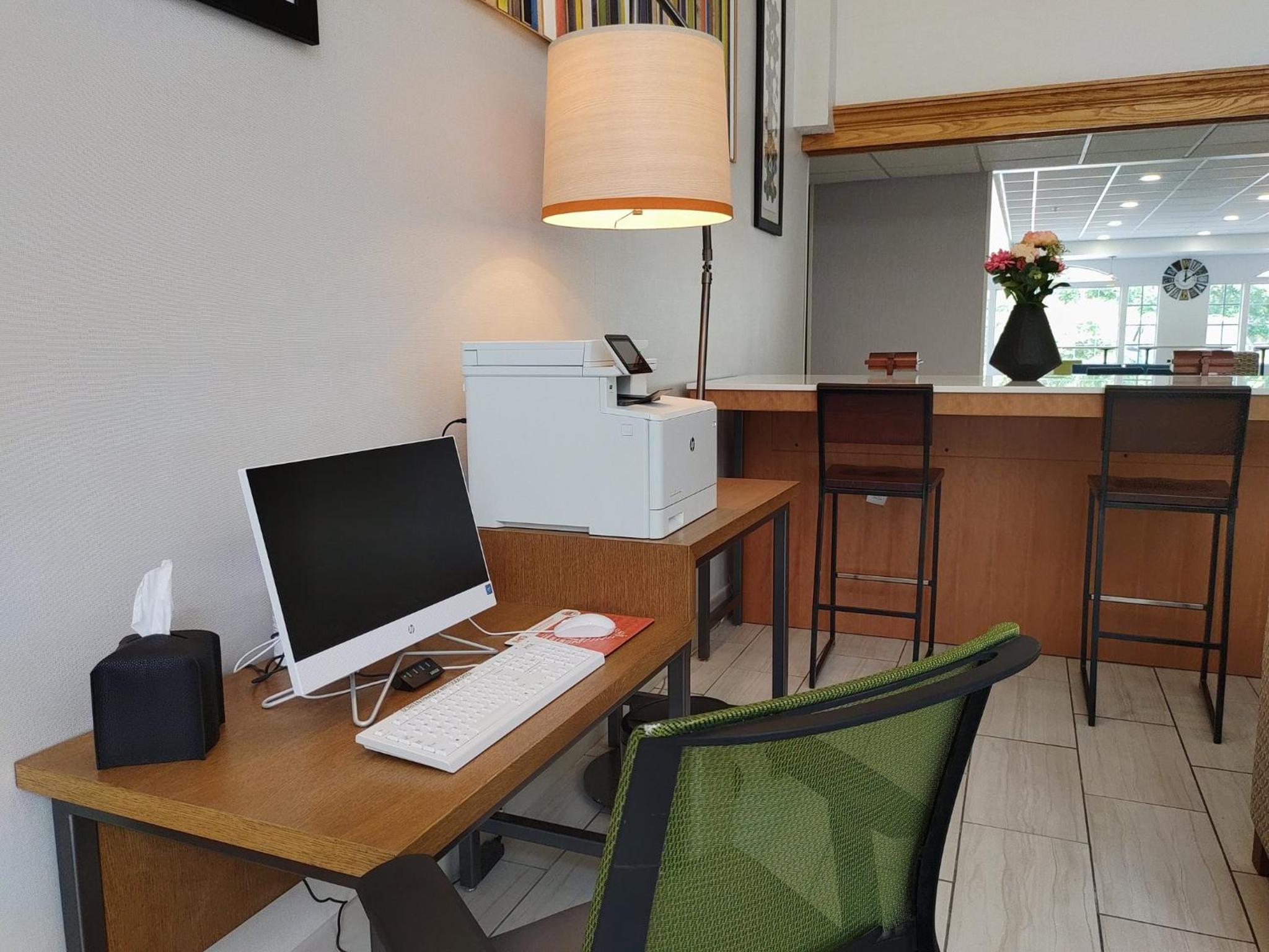 Holiday Inn Express Murrysville - Delmont, an IHG Hotel - Property Image 21