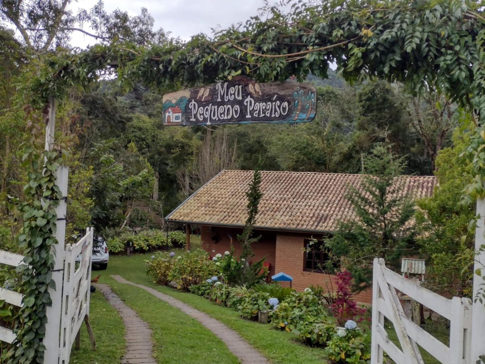 Casa de Campo Meu Pequeno Paraíso