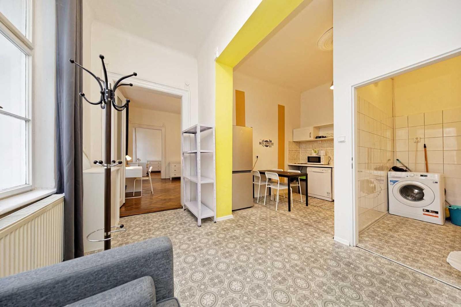 Peter's Tower Apartments