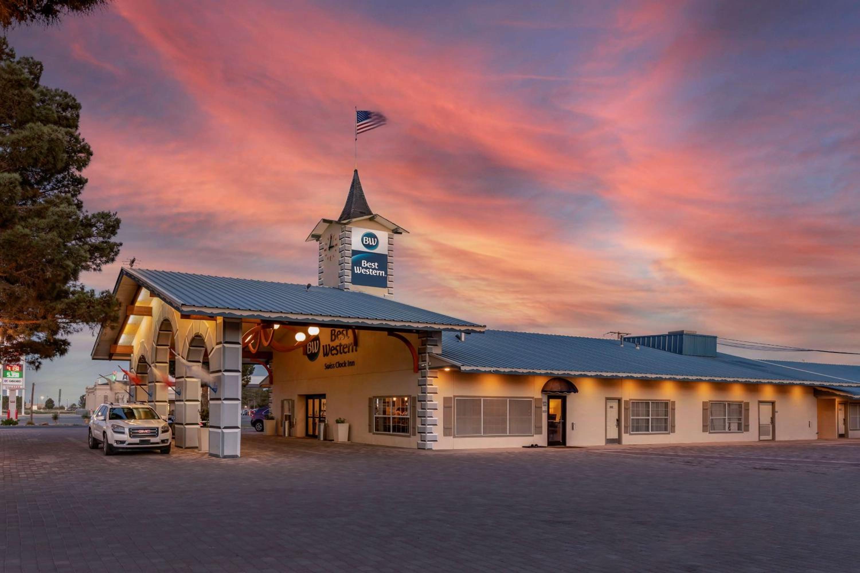Pecos Vacations - Best Western Swiss Clock Inn - Property Image 2