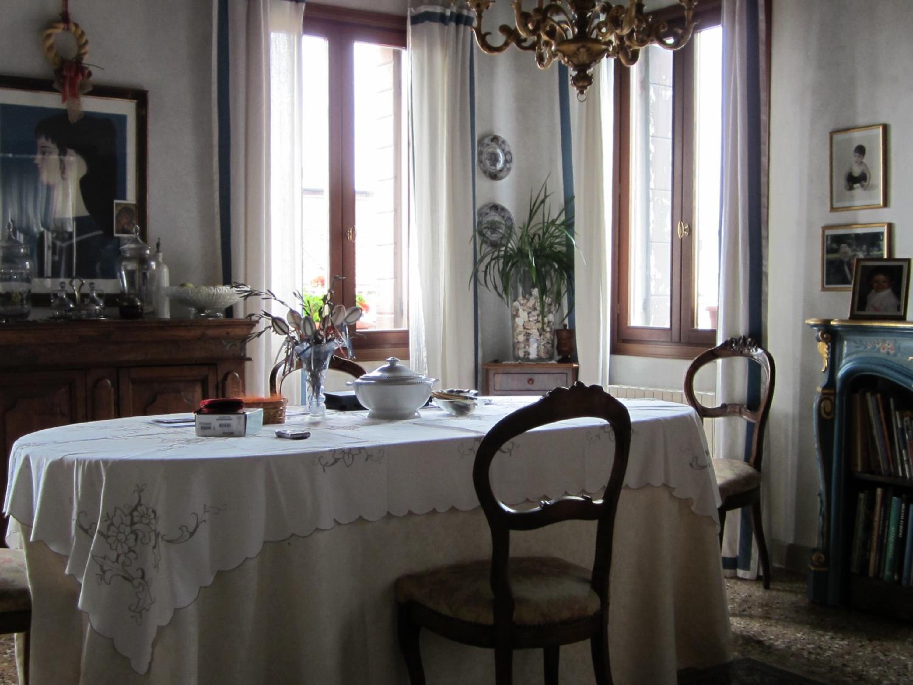 At Home a Palazzo