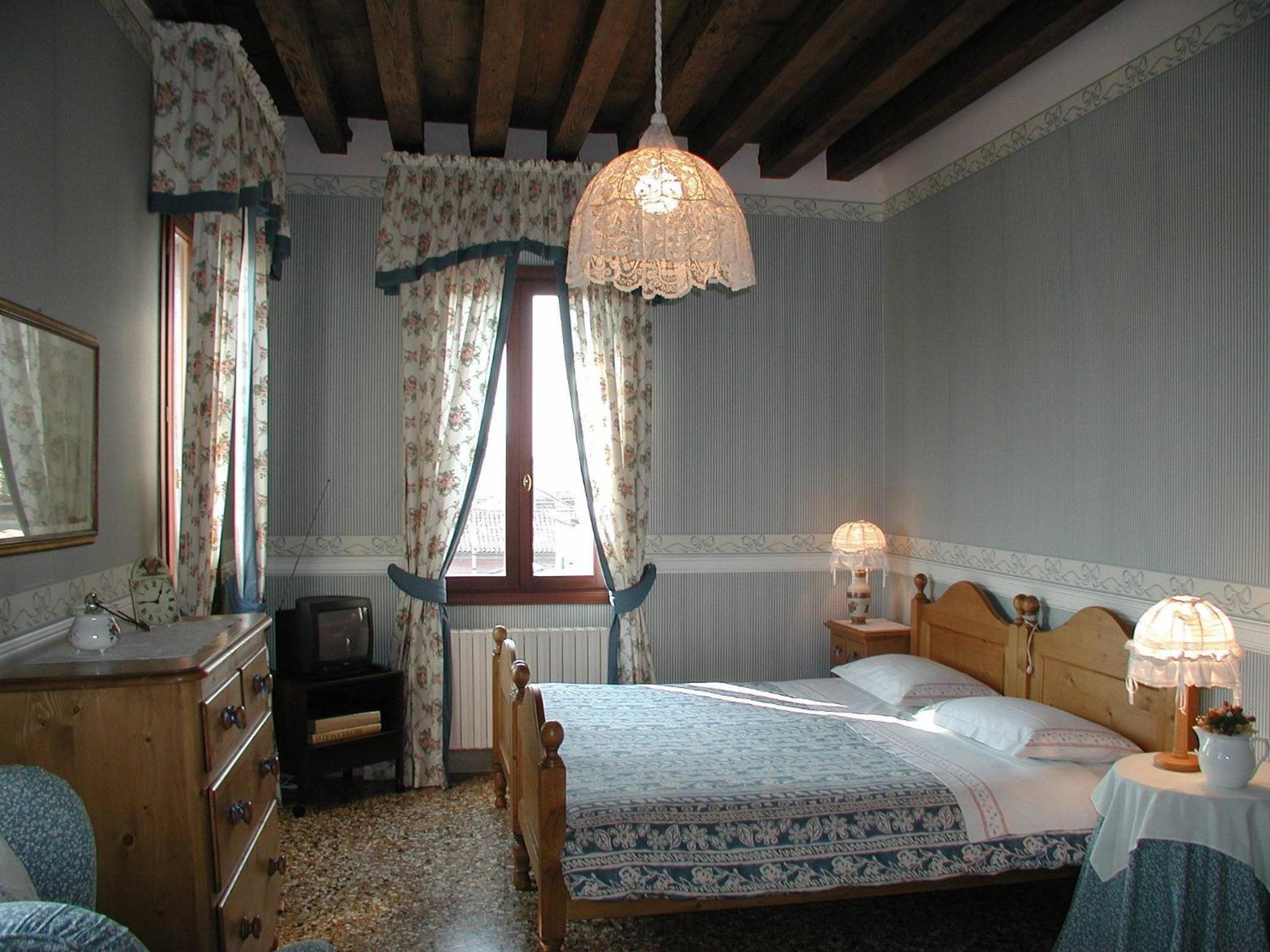At Home a Palazzo